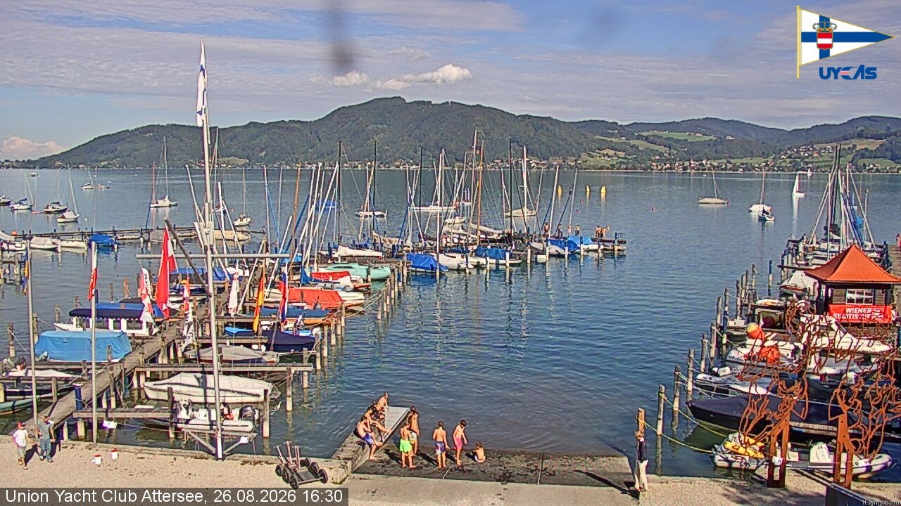 Archived image Webcam Attersee: View at Union Yacht Club