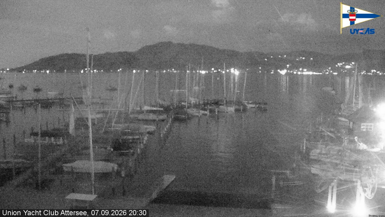 Archiv Foto Webcam Blick vom Union Yacht Club am Attersee