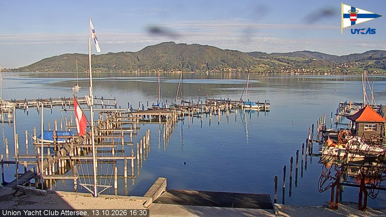 Archived image Webcam Attersee: View at Union Yacht Club