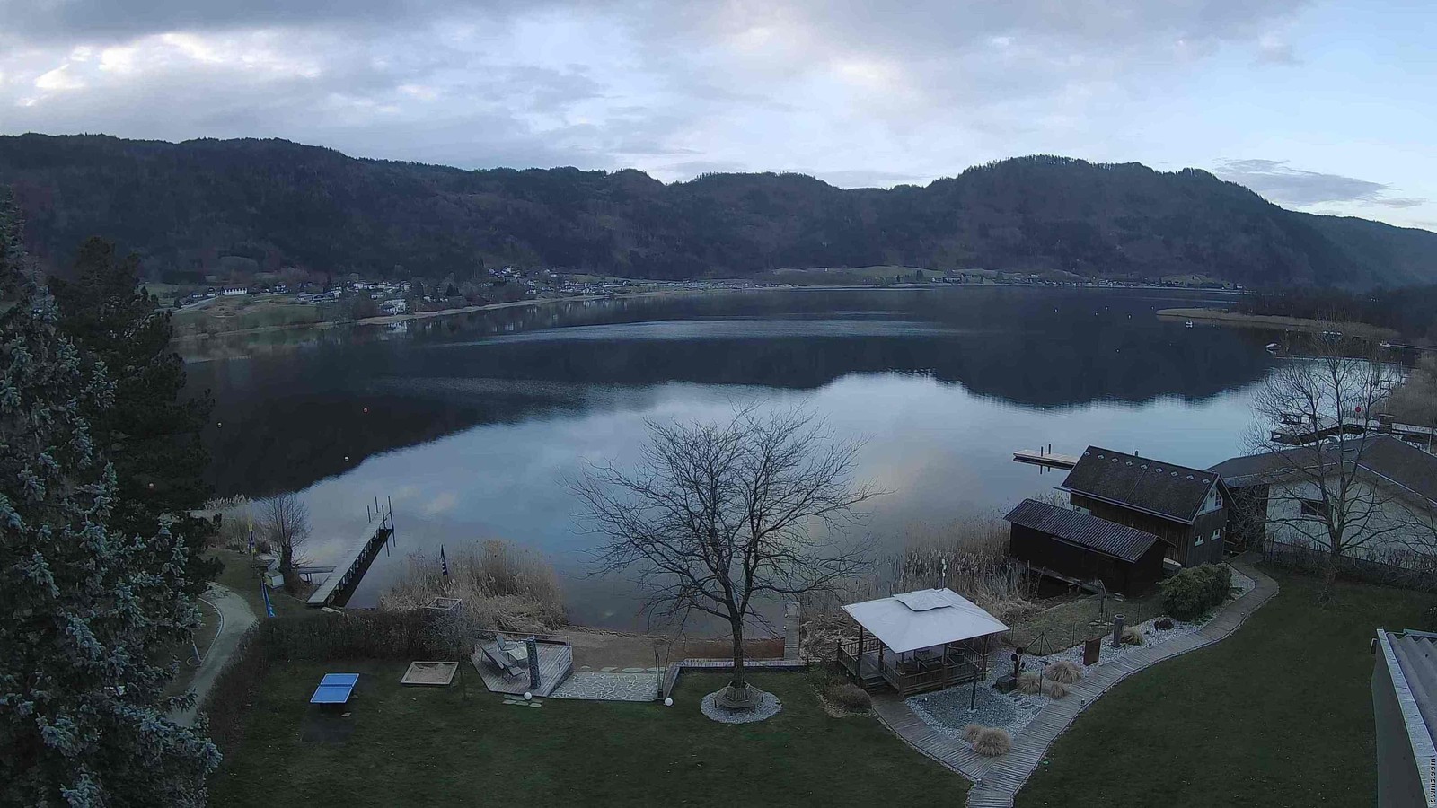 Archived image Webcam View at Hotel Seerose