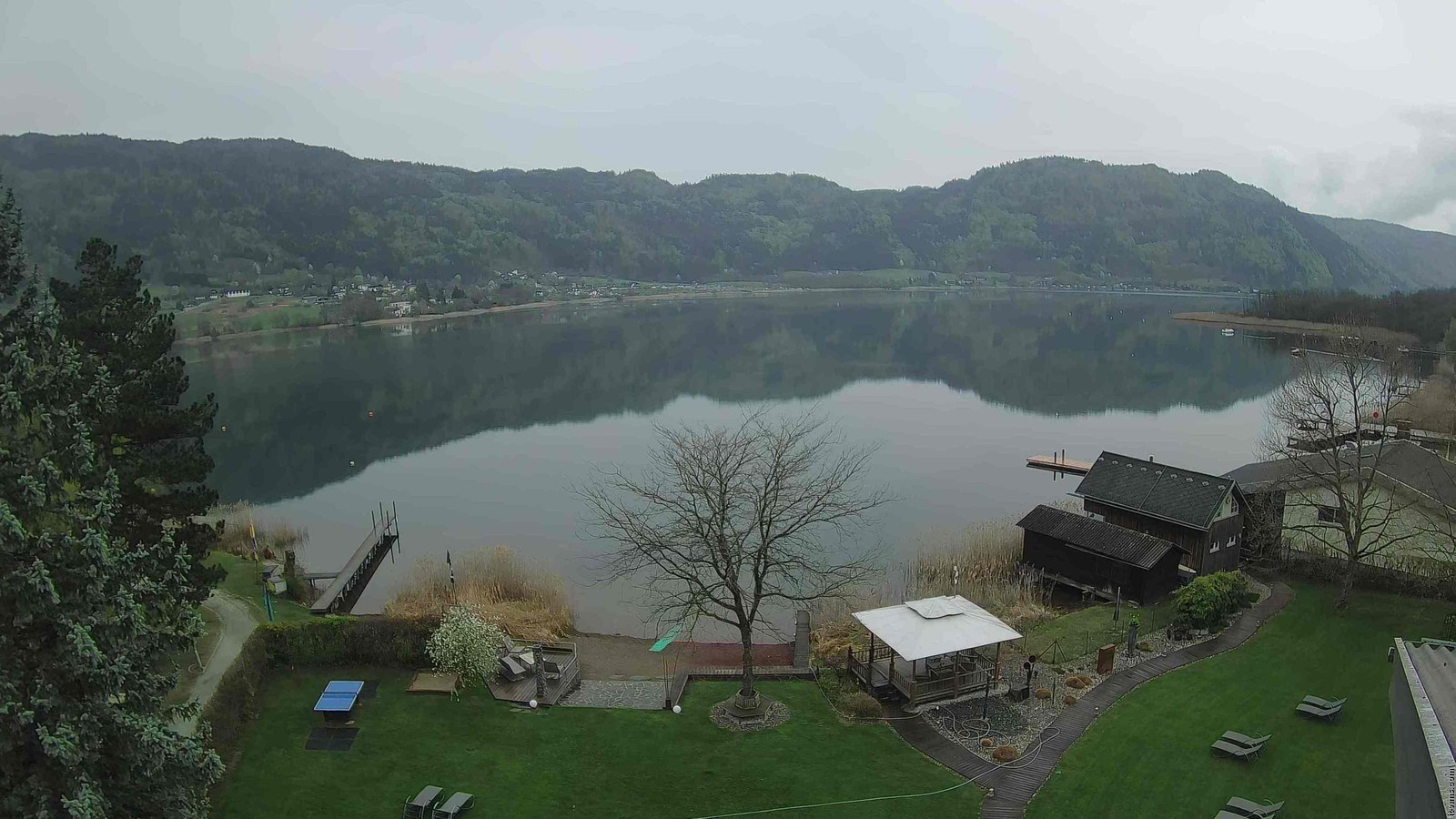Archiv Foto Webcam Ossiacher See: Ausblick vom Hotel Seerose