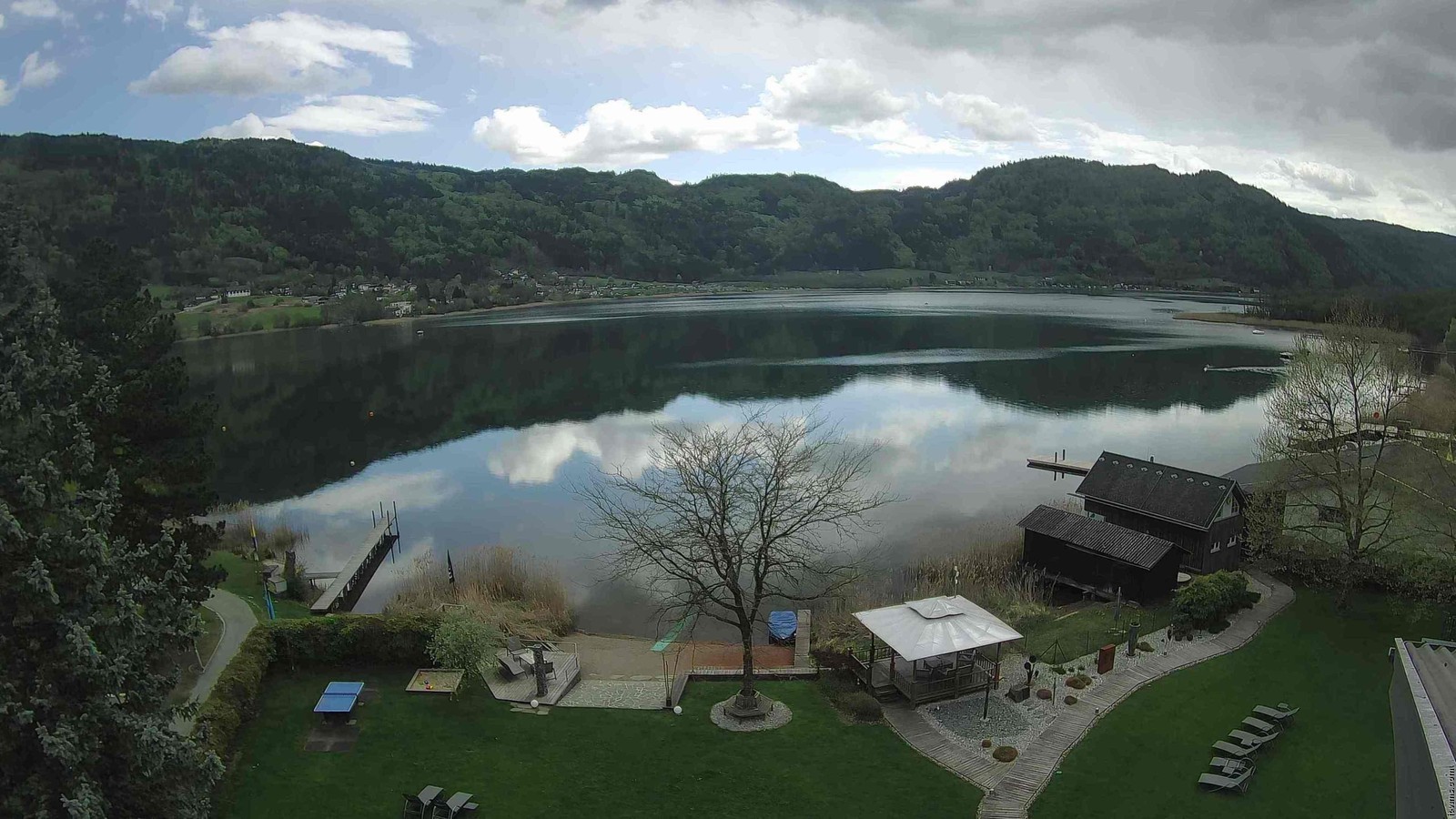 Archiv Foto Webcam Ossiacher See: Ausblick vom Hotel Seerose