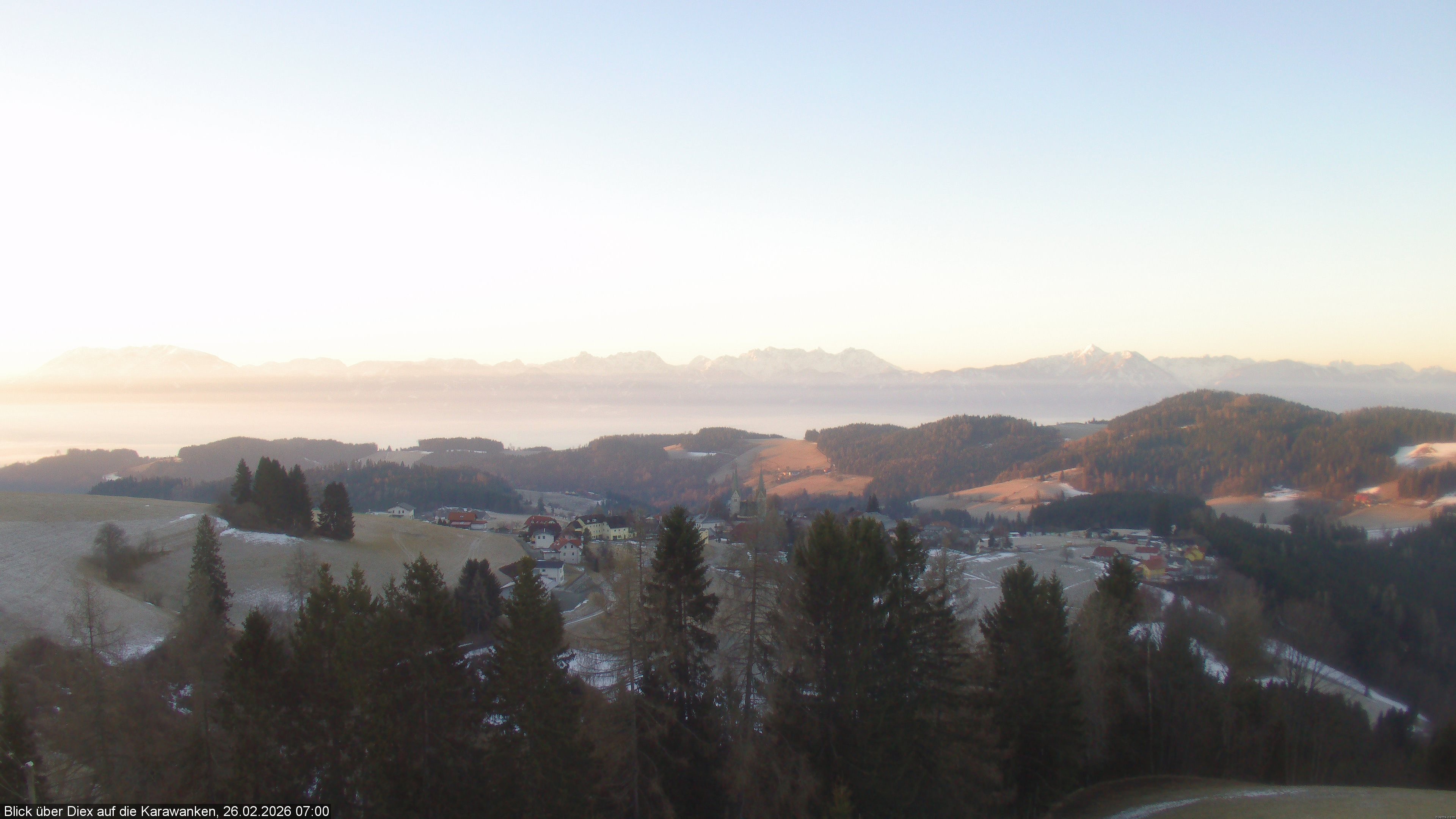 Archived image Webcam Outlook on Diex