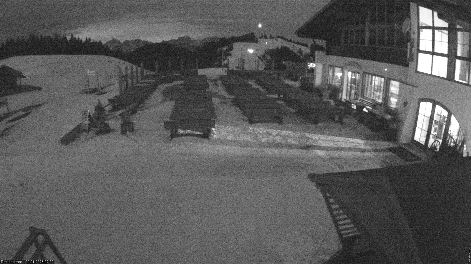 Archiv Foto Webcam Dreiländereck in der Region Villach: Bergrestaurant