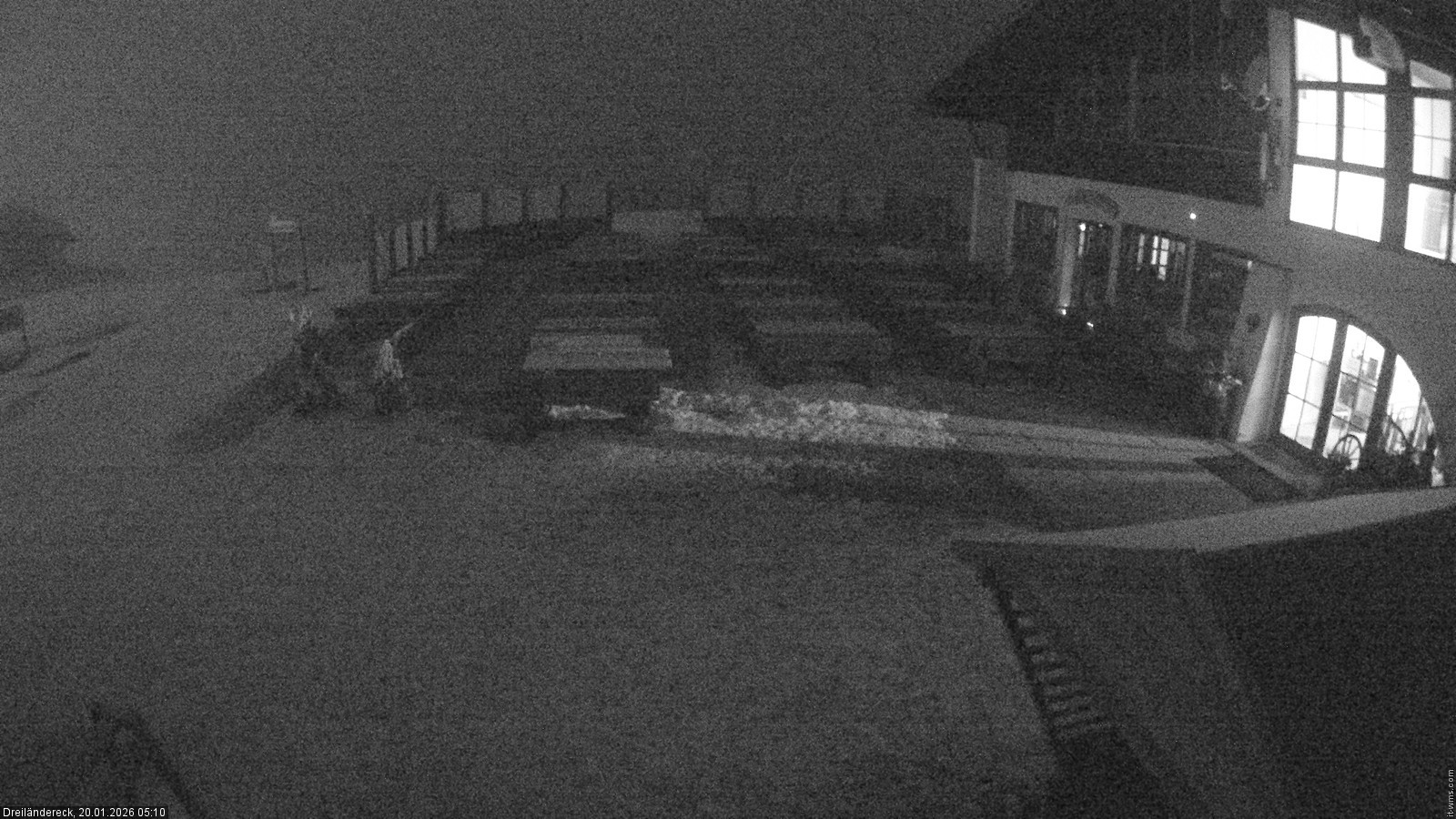 Archiv Foto Webcam Dreiländereck in der Region Villach: Bergrestaurant