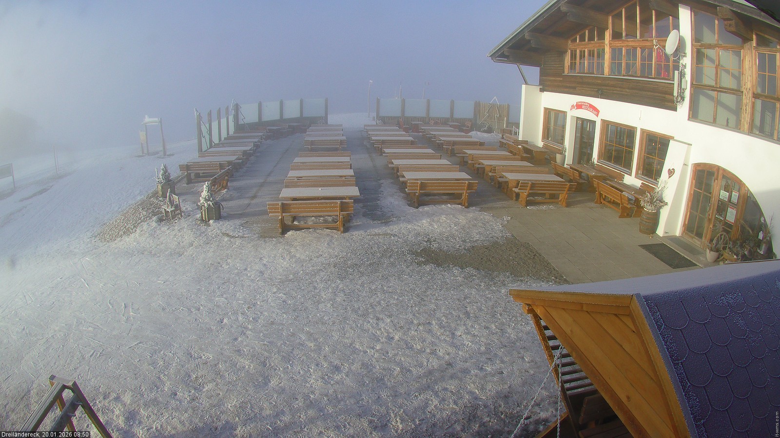 Archiv Foto Webcam Dreiländereck in der Region Villach: Bergrestaurant