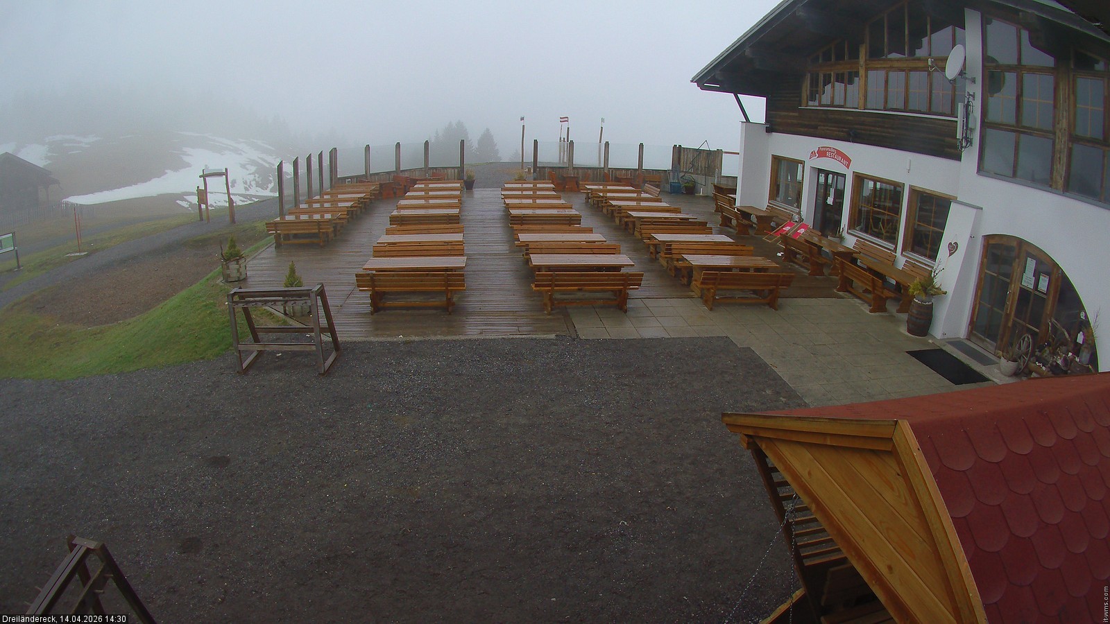 Archiv Foto Webcam Dreiländereck in der Region Villach: Bergrestaurant