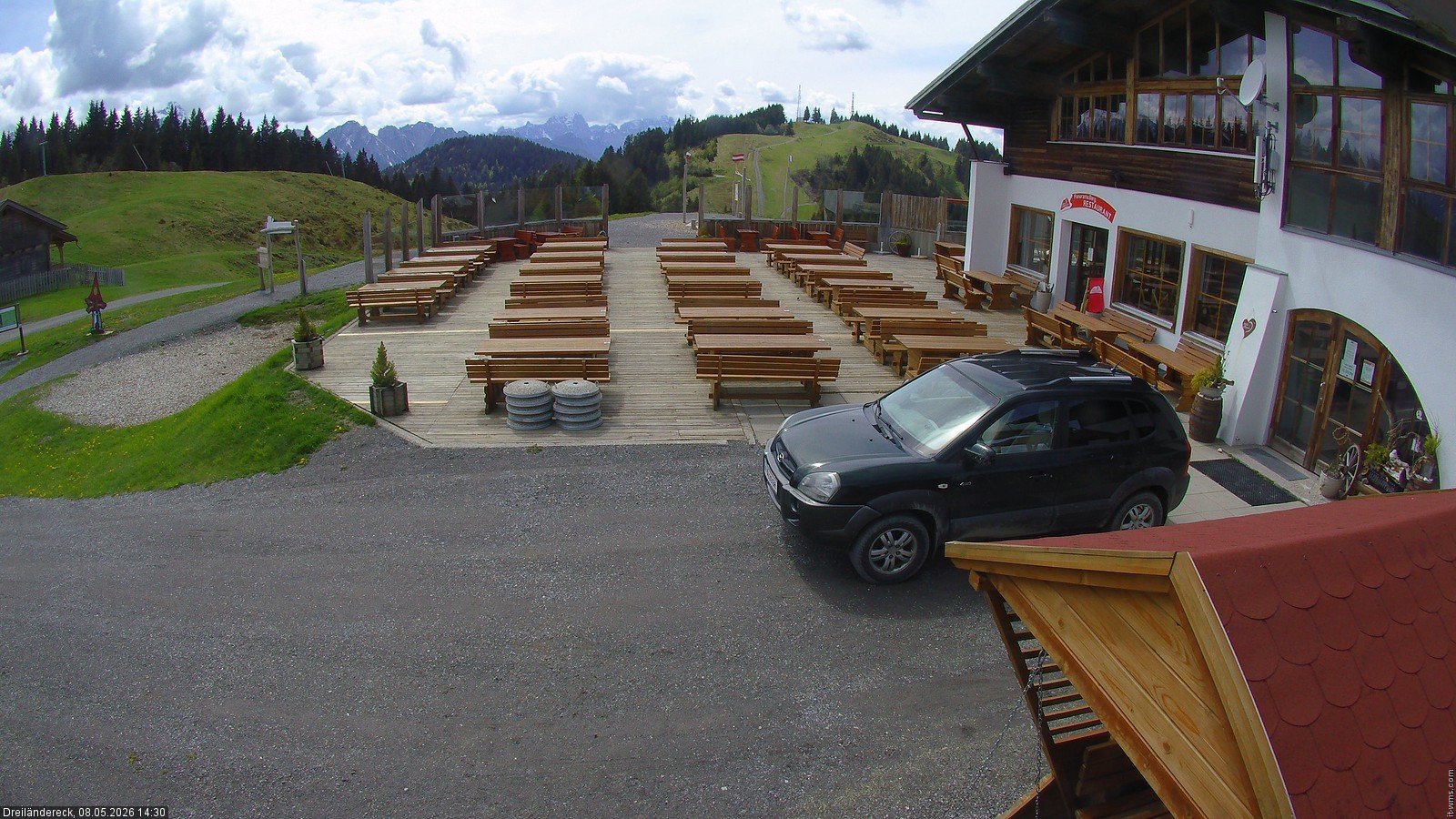 Archiv Foto Webcam Dreiländereck in der Region Villach: Bergrestaurant