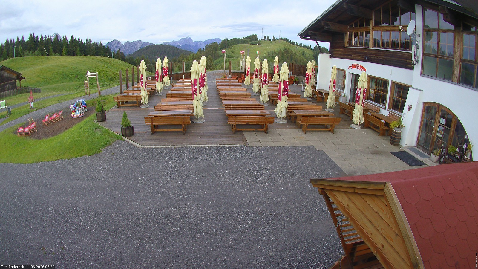 Archived image Webcam Mountain Restaurant Dreiländereck