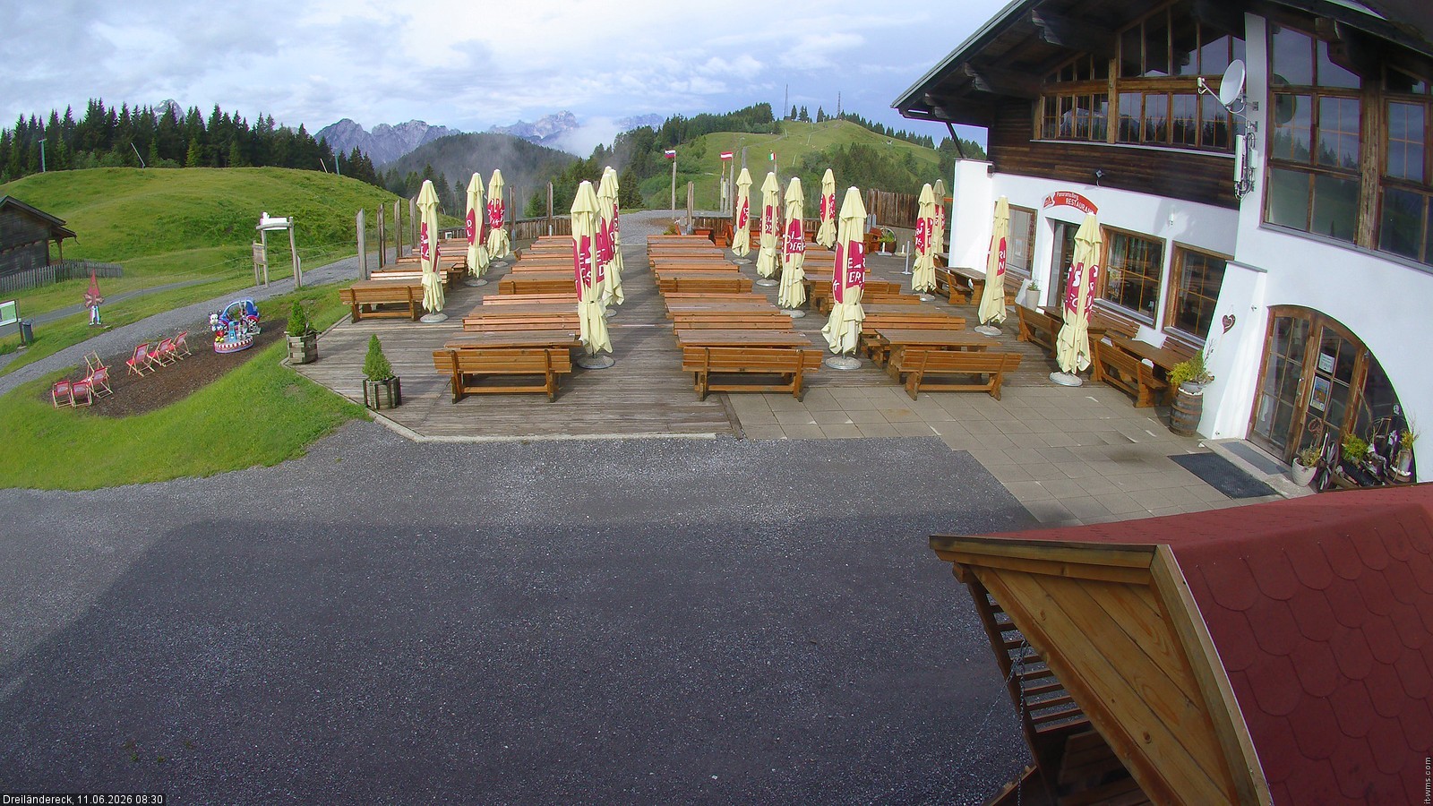 Archived image Webcam Mountain Restaurant Dreiländereck