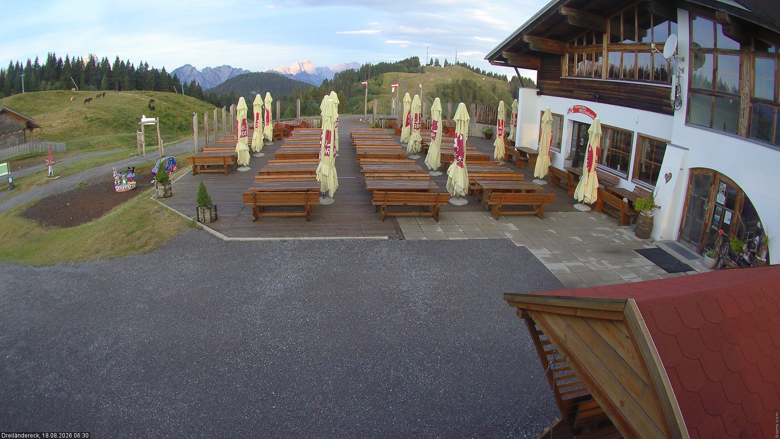 Archived image Webcam Mountain Restaurant Dreiländereck