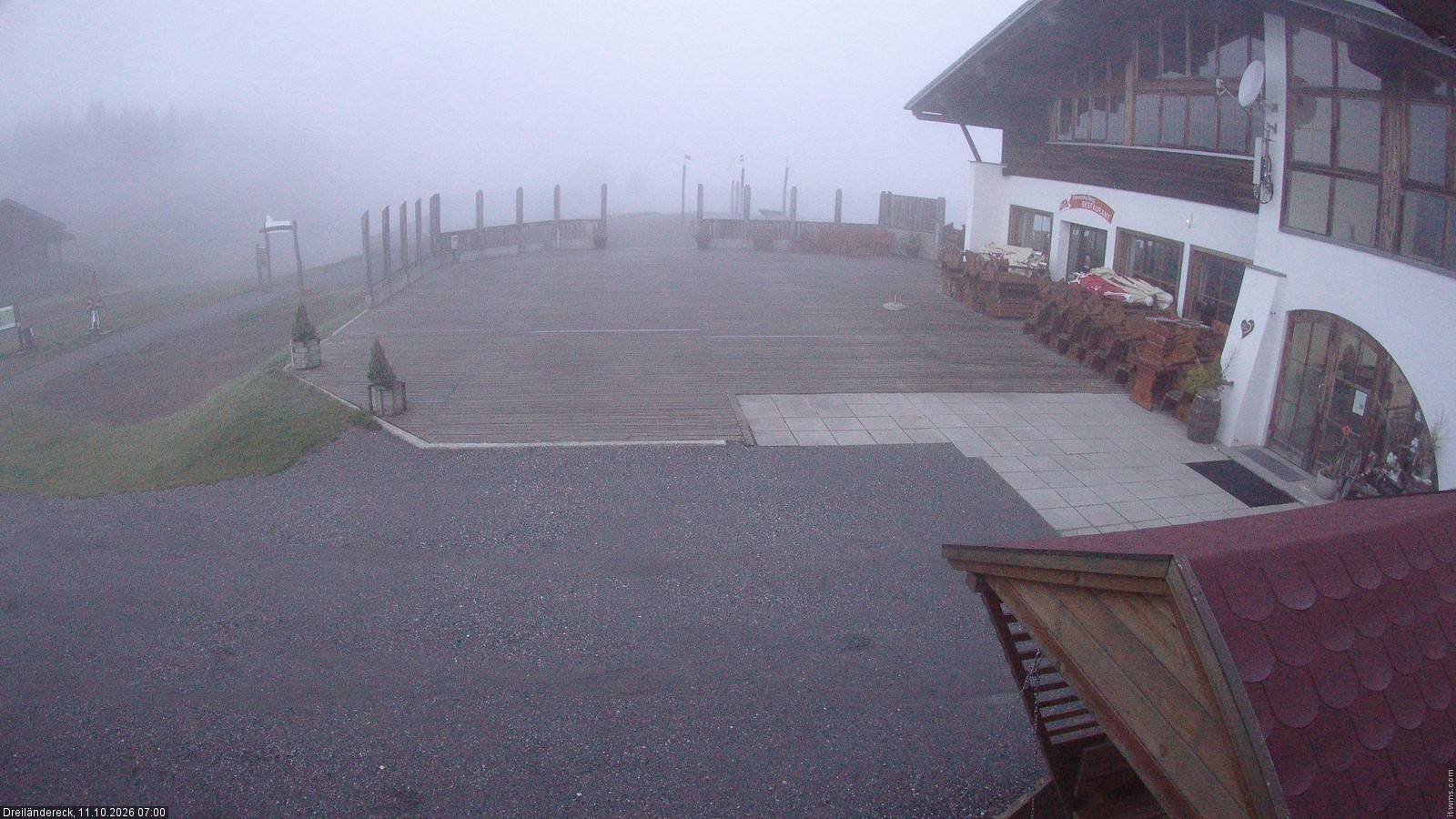 Archiv Foto Webcam Dreiländereck in der Region Villach: Bergrestaurant