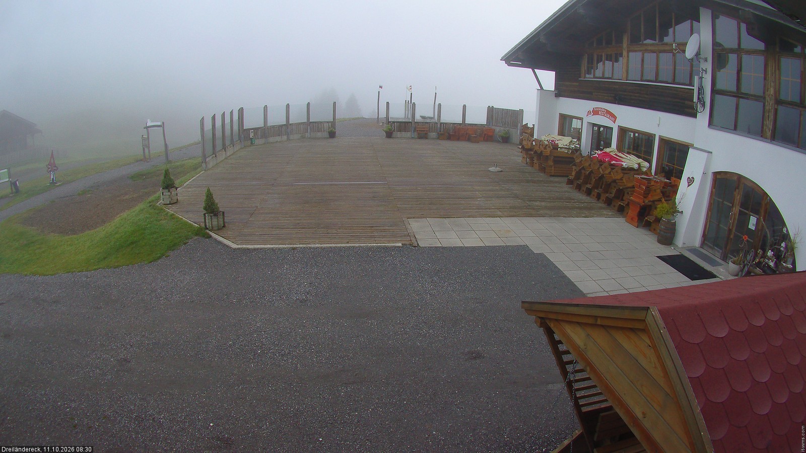 Archiv Foto Webcam Dreiländereck in der Region Villach: Bergrestaurant
