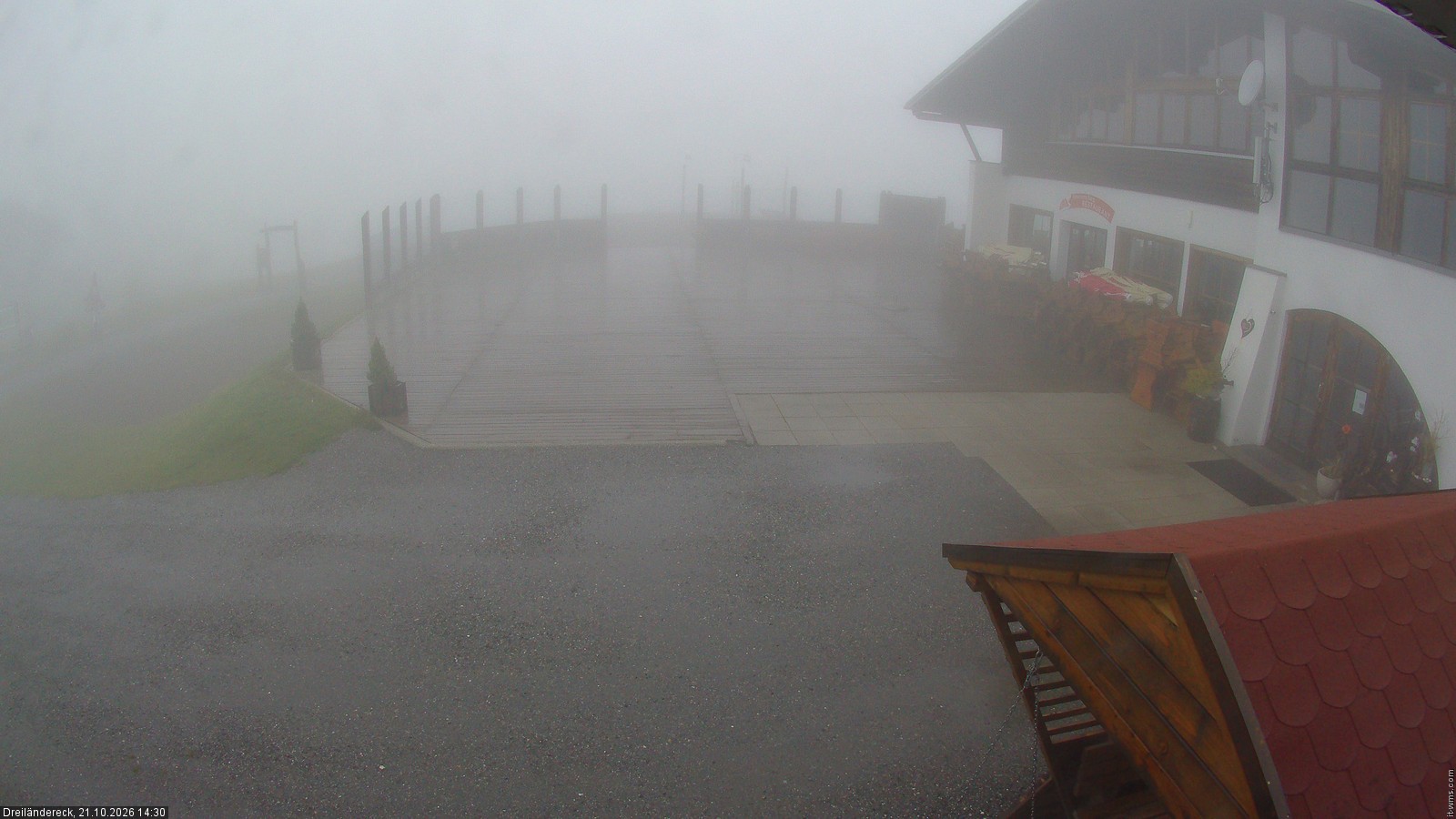 Archiv Foto Webcam Dreiländereck in der Region Villach: Bergrestaurant