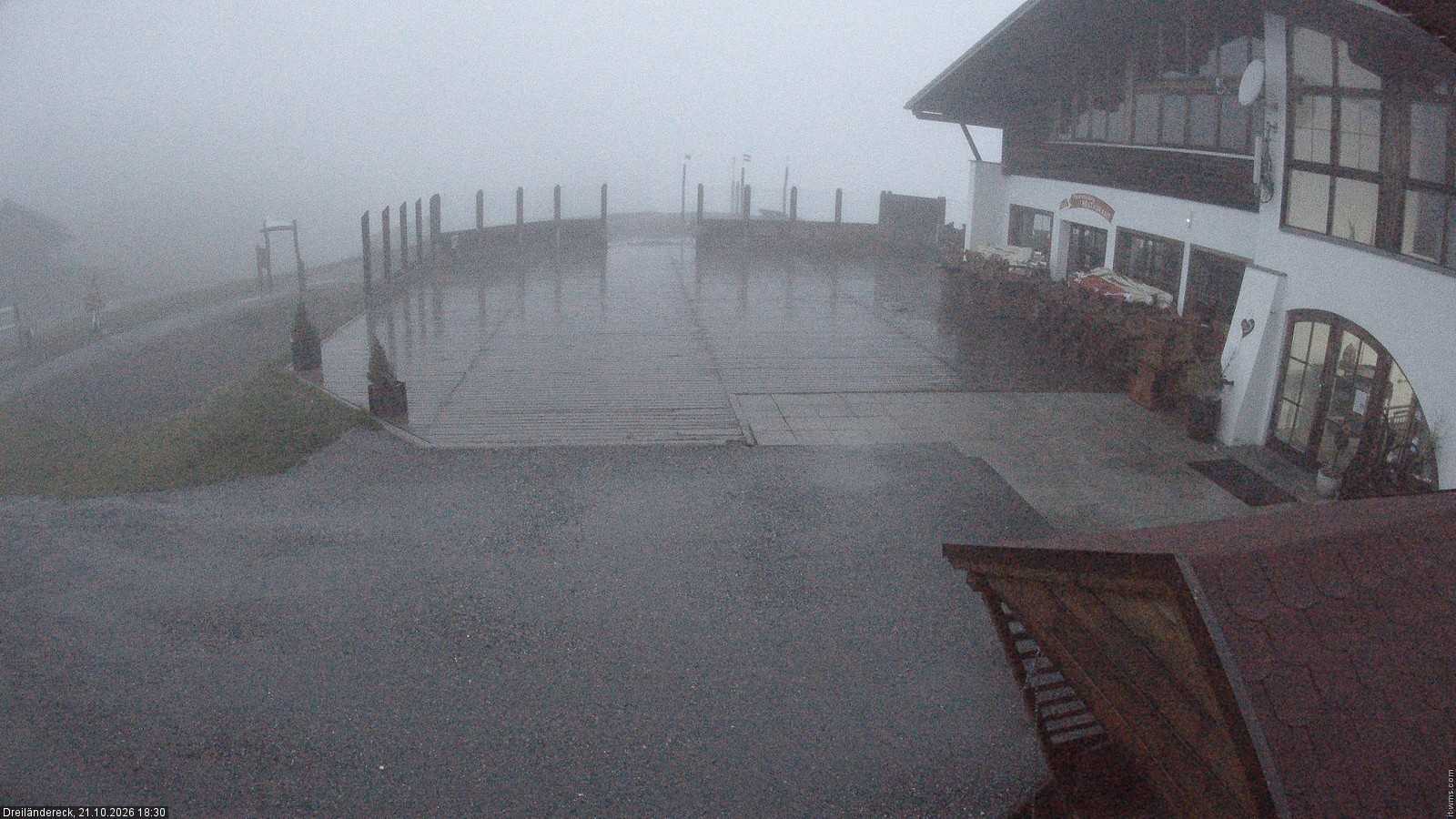 Archiv Foto Webcam Dreiländereck in der Region Villach: Bergrestaurant