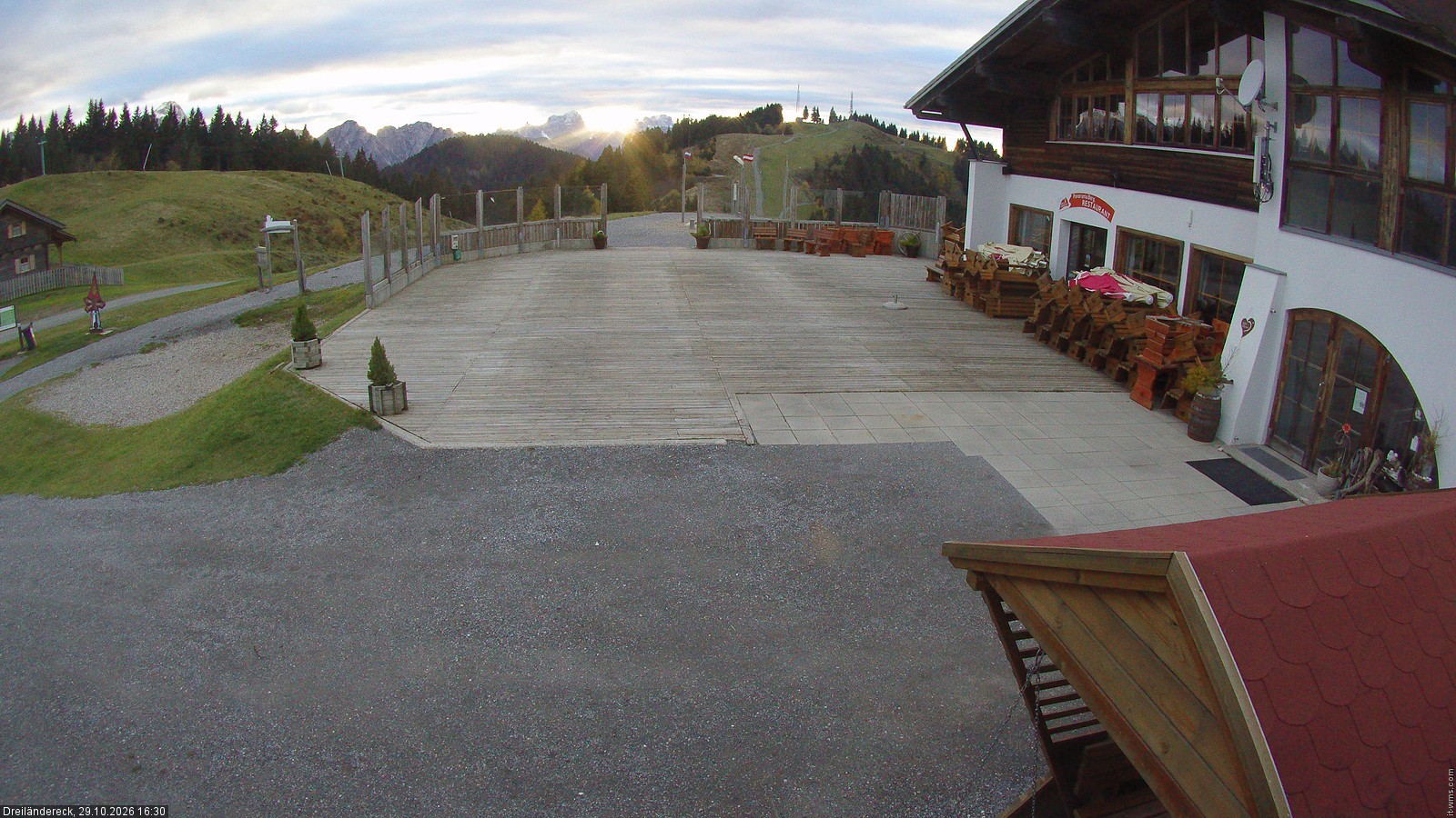 Archived image Webcam Mountain Restaurant Dreiländereck