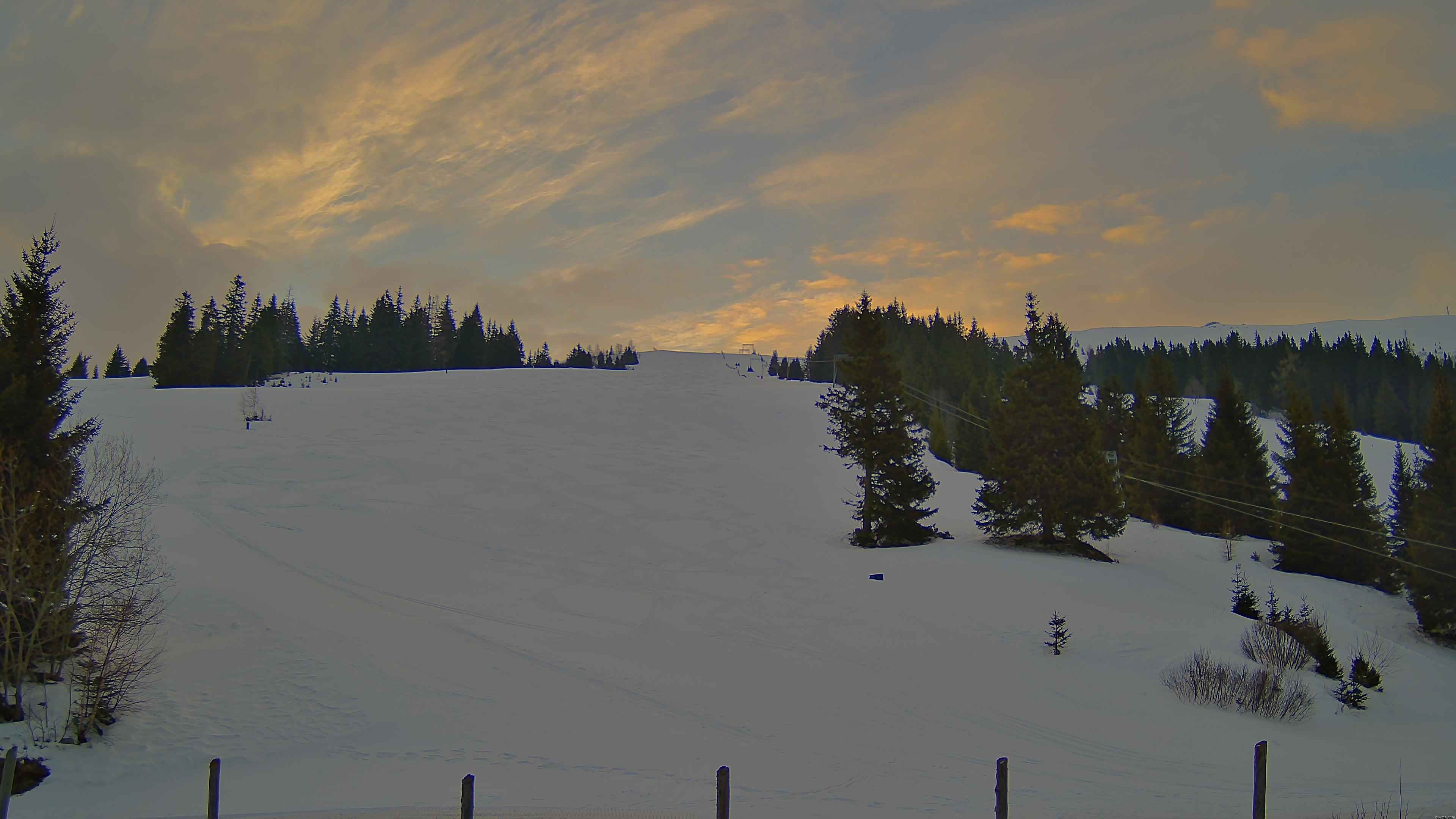 Archived image Webcam Koralpe: Base Station