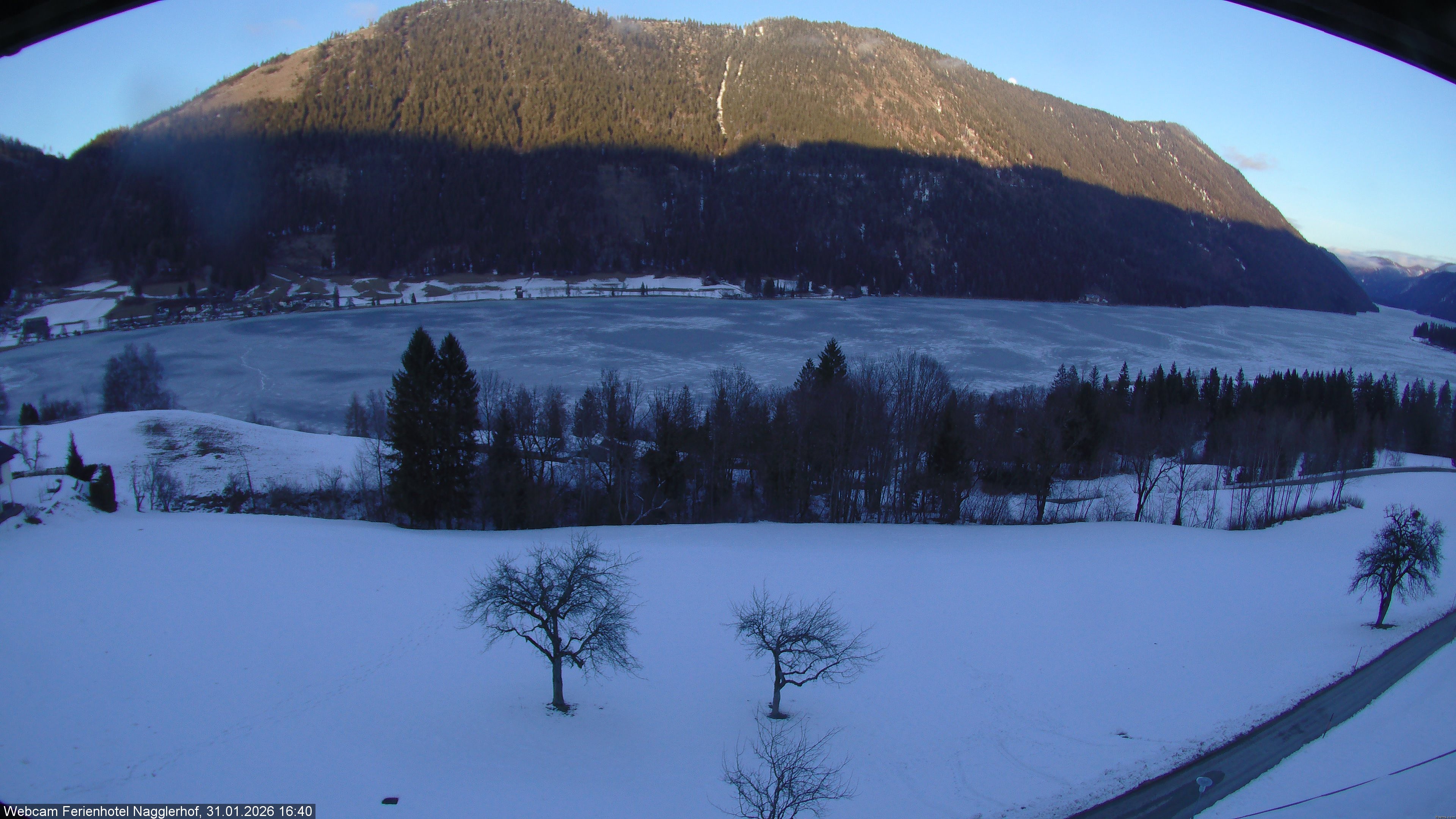 Archiv Foto Webcam Weißensee: Sicht vom Ferienhotel Nagglerhof