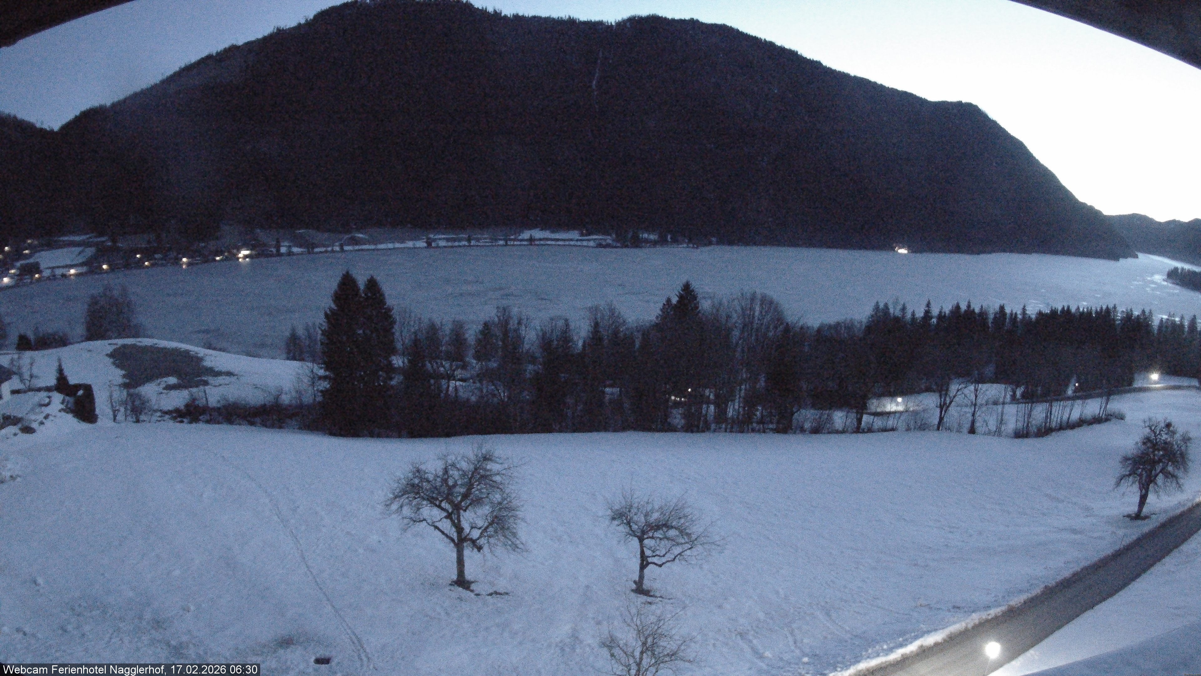 Archiv Foto Webcam Weißensee: Sicht vom Ferienhotel Nagglerhof