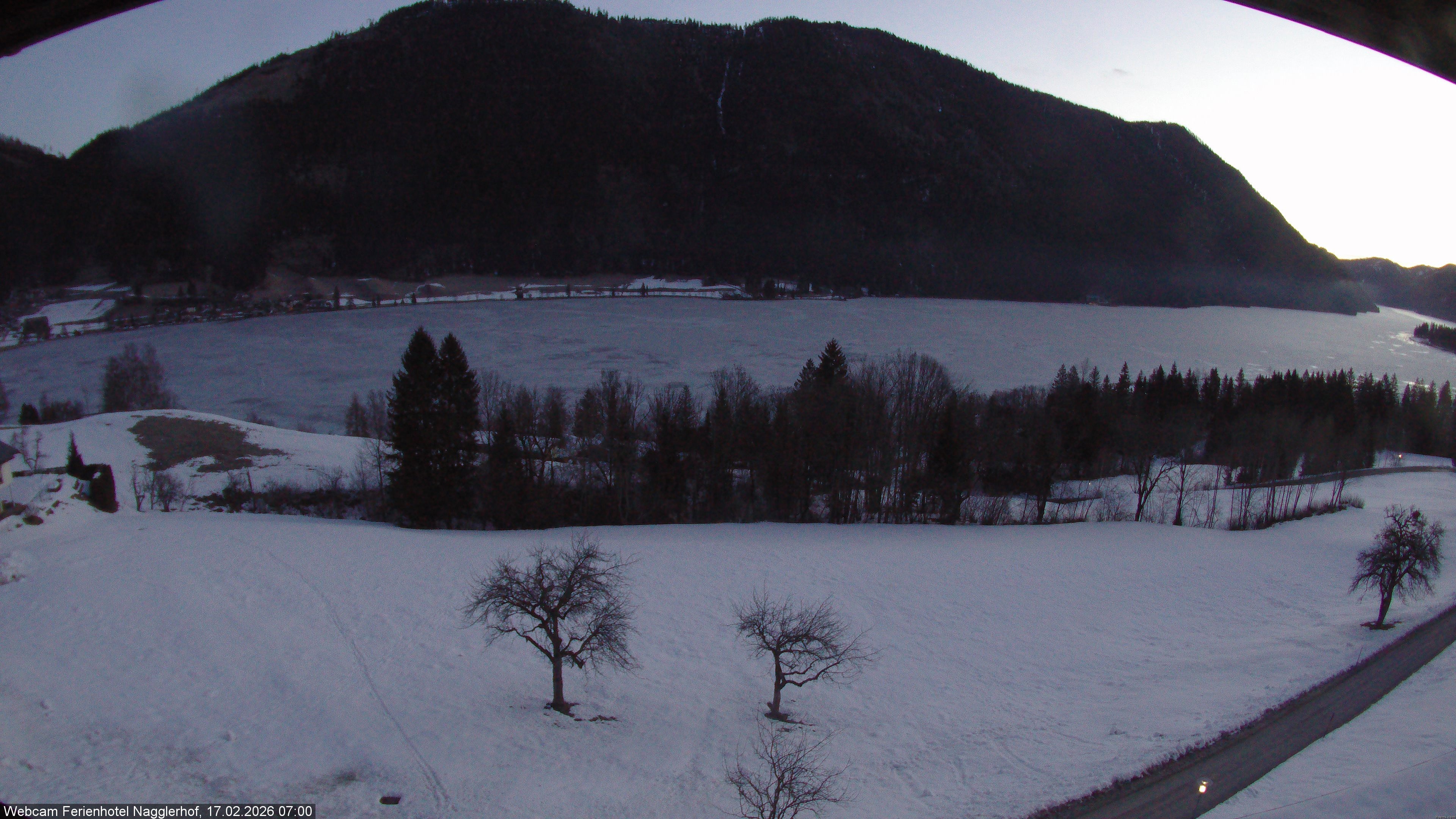 Archiv Foto Webcam Weißensee: Sicht vom Ferienhotel Nagglerhof