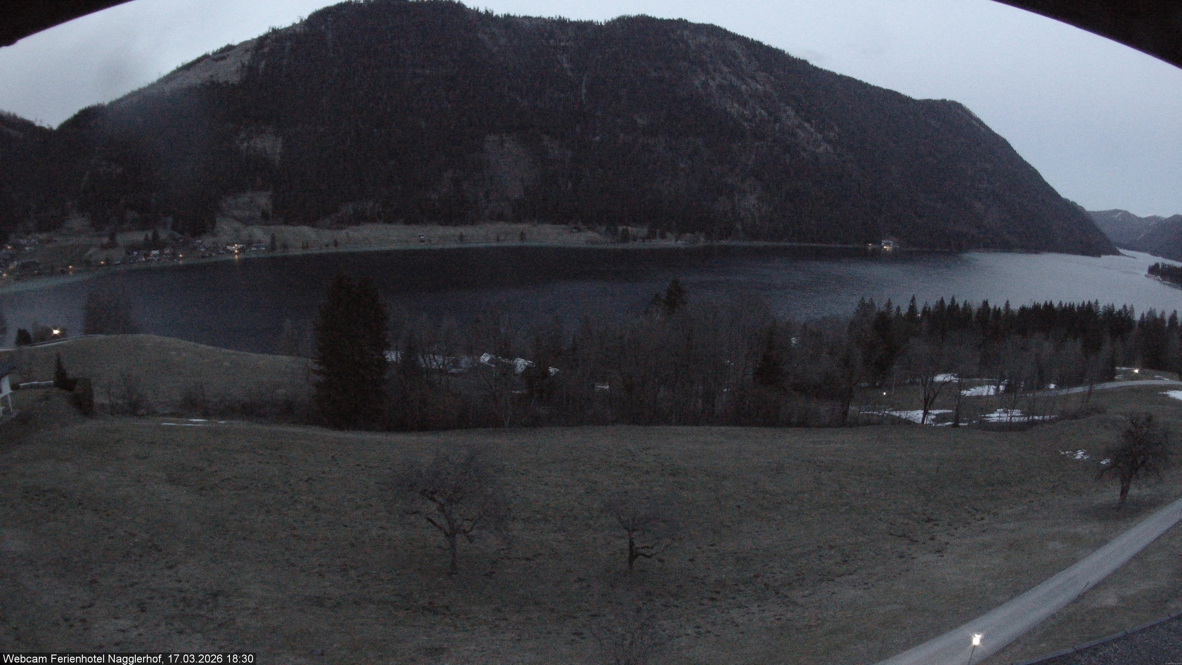 Archiv Foto Webcam Weißensee: Sicht vom Ferienhotel Nagglerhof