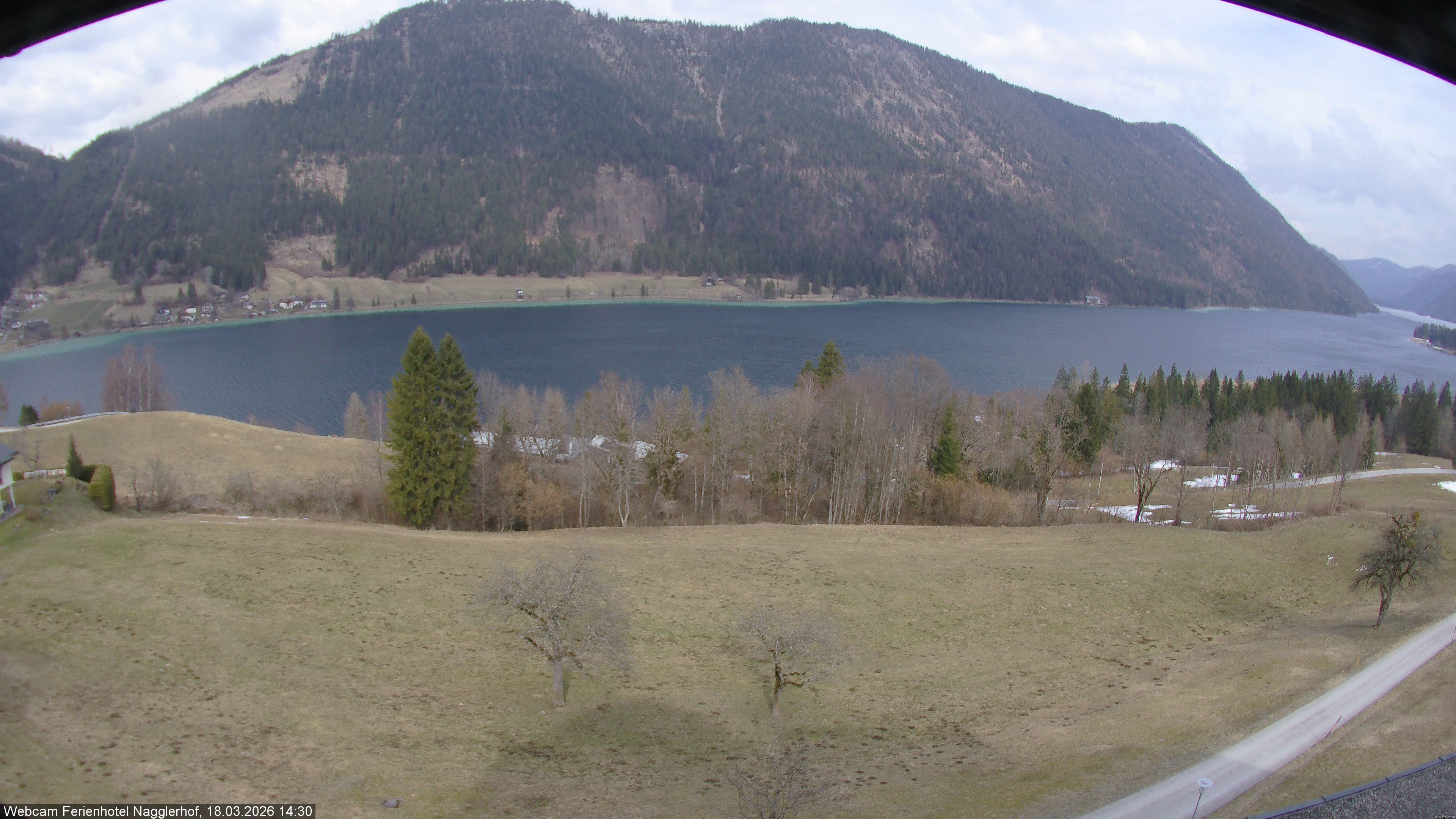 Archiv Foto Webcam Weißensee: Sicht vom Ferienhotel Nagglerhof