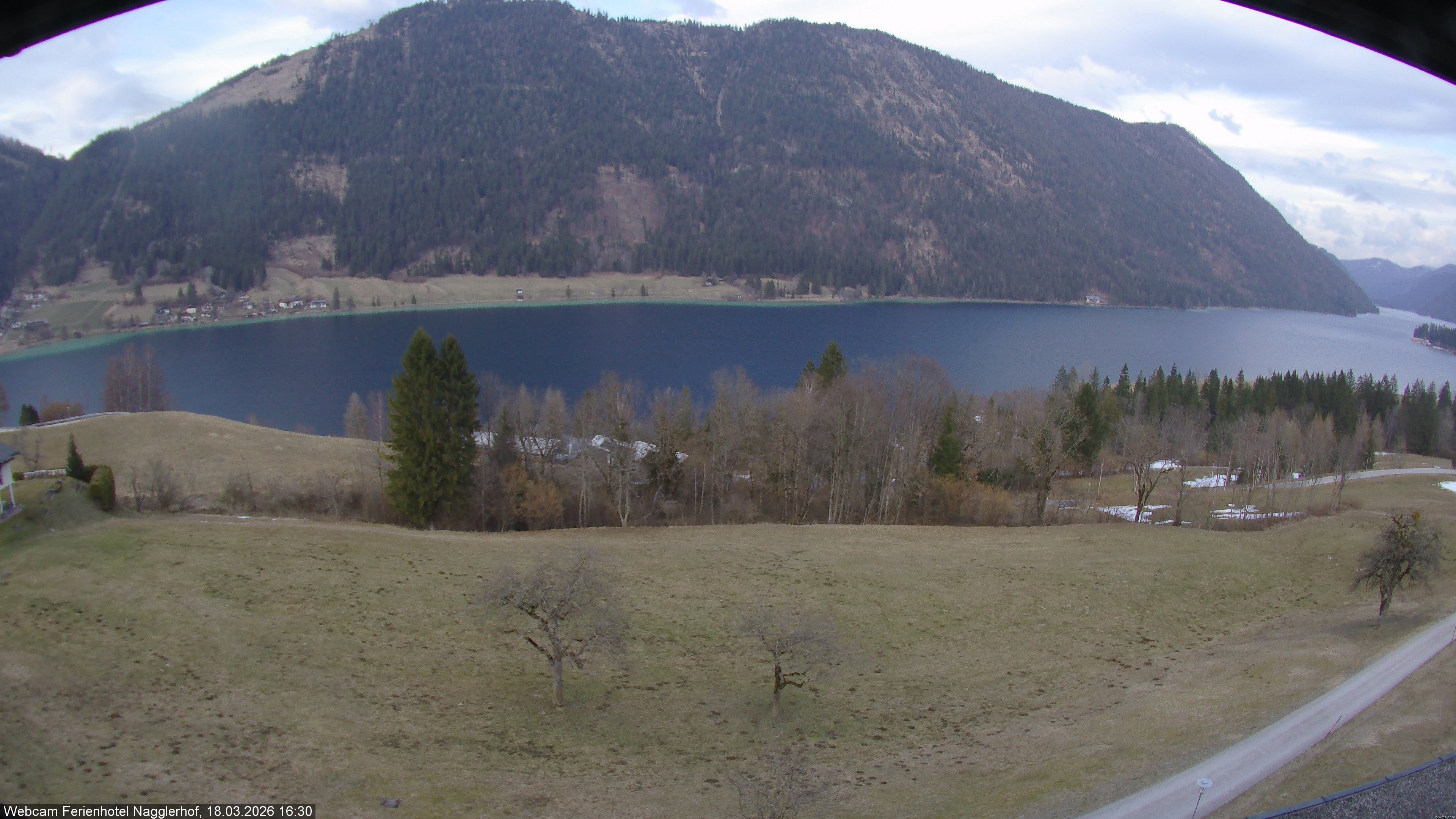 Archiv Foto Webcam Weißensee: Sicht vom Ferienhotel Nagglerhof