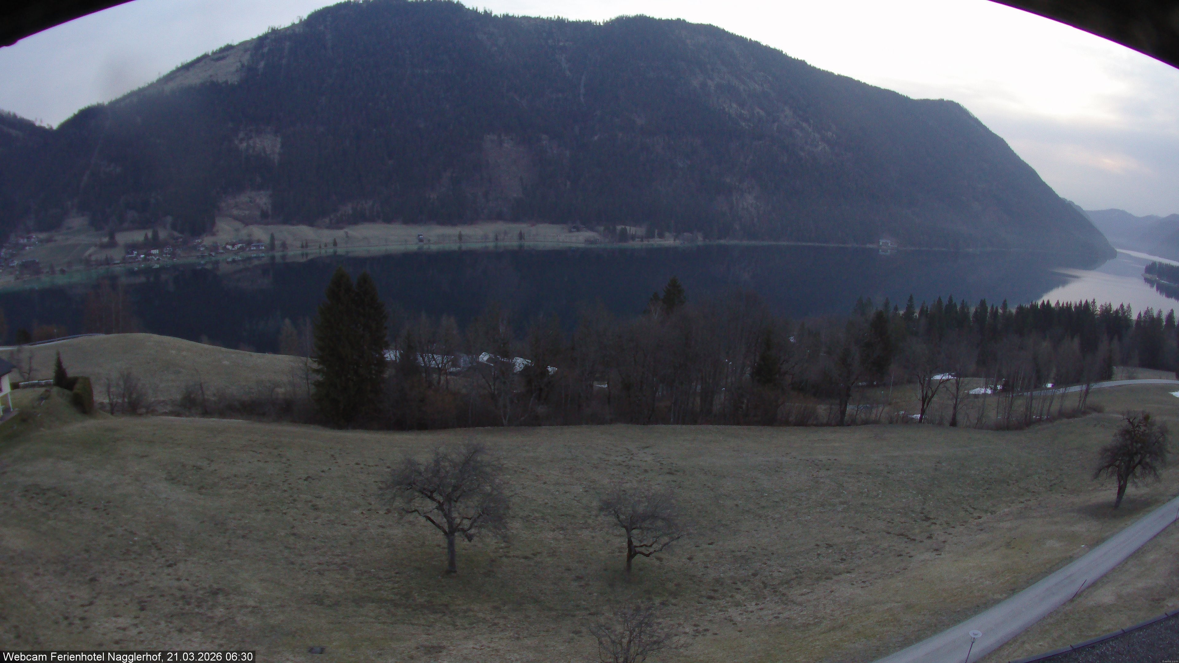 Archiv Foto Webcam Weißensee: Sicht vom Ferienhotel Nagglerhof