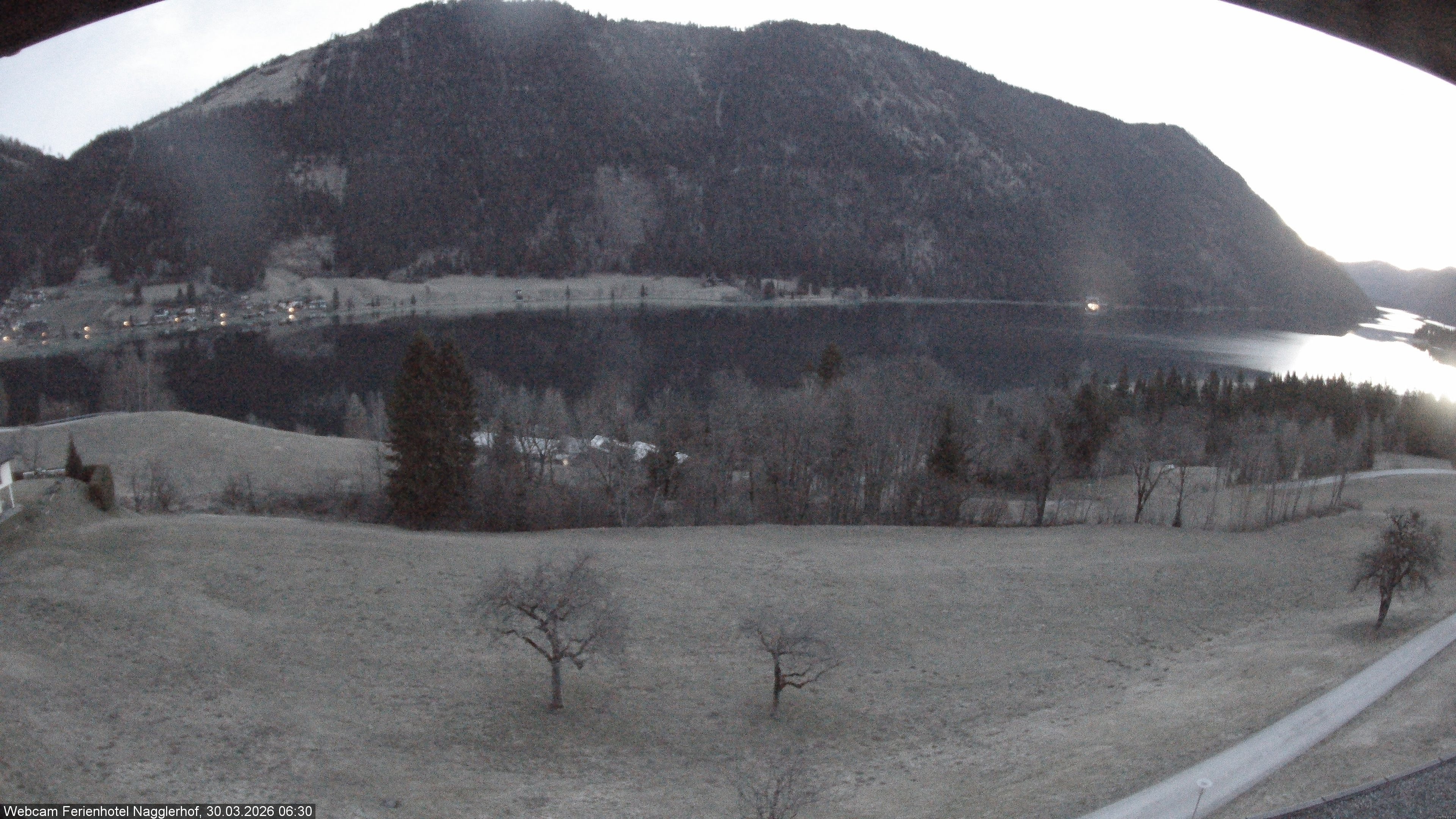 Archiv Foto Webcam Weißensee: Sicht vom Ferienhotel Nagglerhof