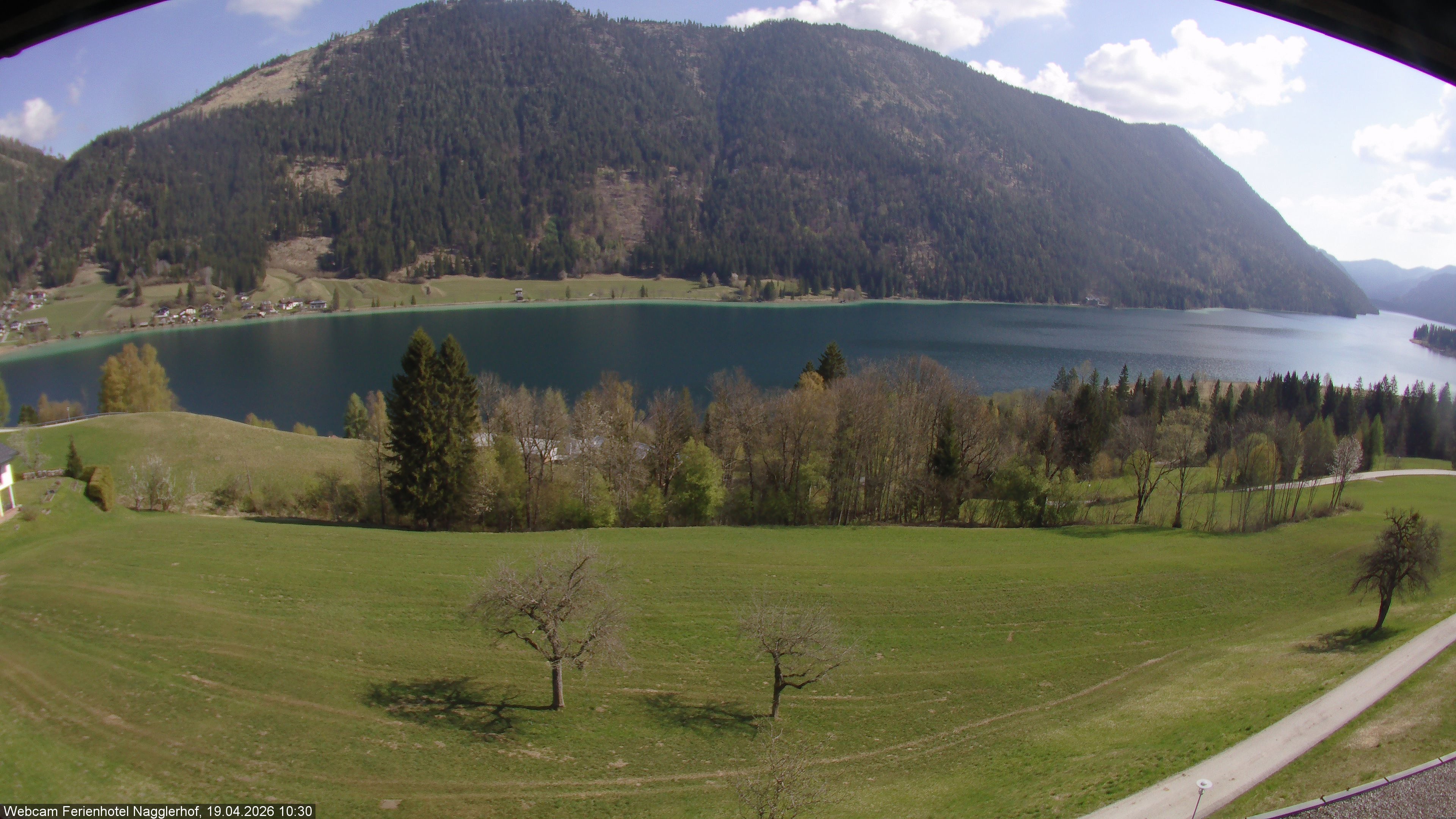 Archiv Foto Webcam Weißensee: Sicht vom Ferienhotel Nagglerhof