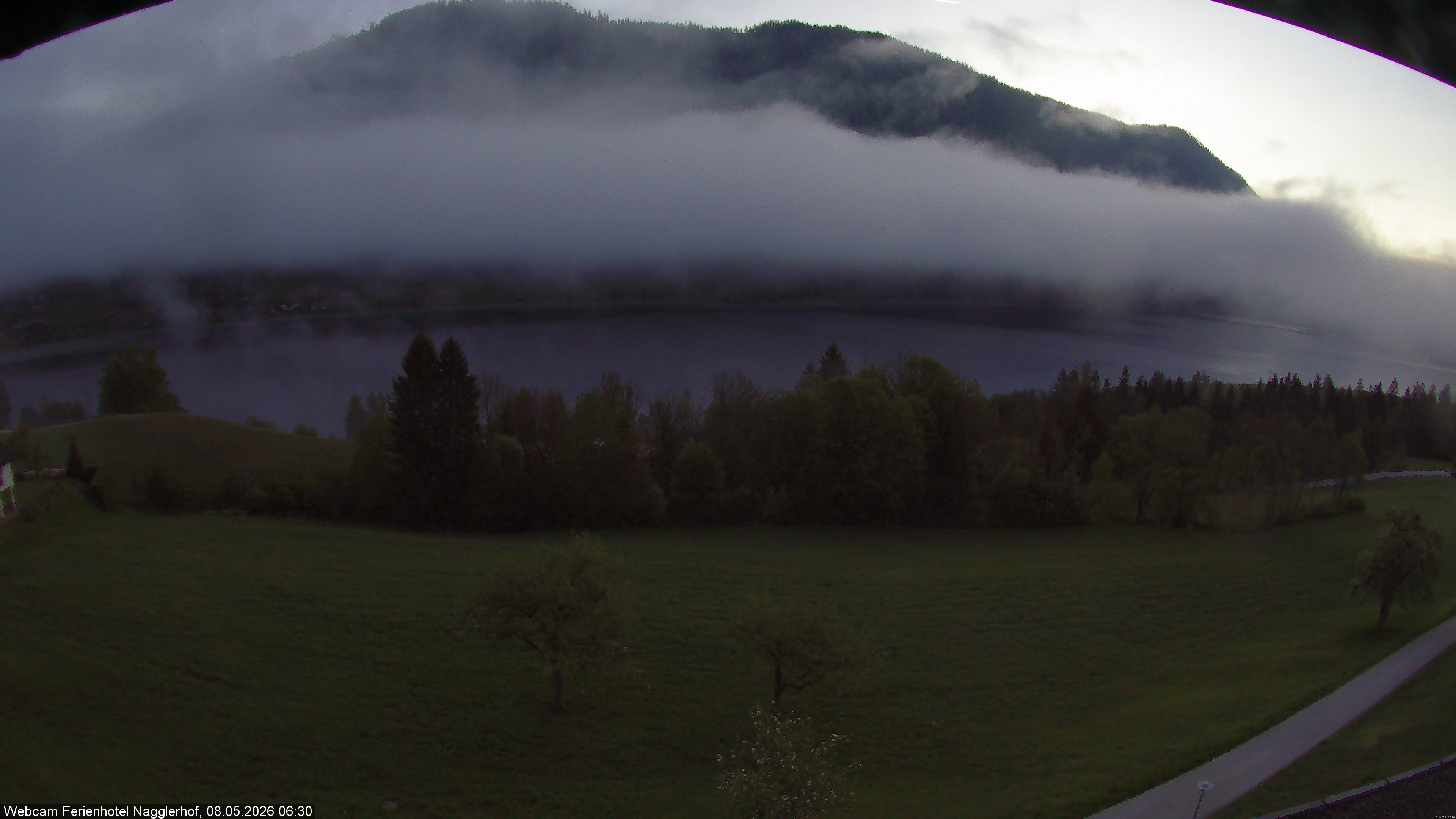 Archiv Foto Webcam Weißensee: Sicht vom Ferienhotel Nagglerhof