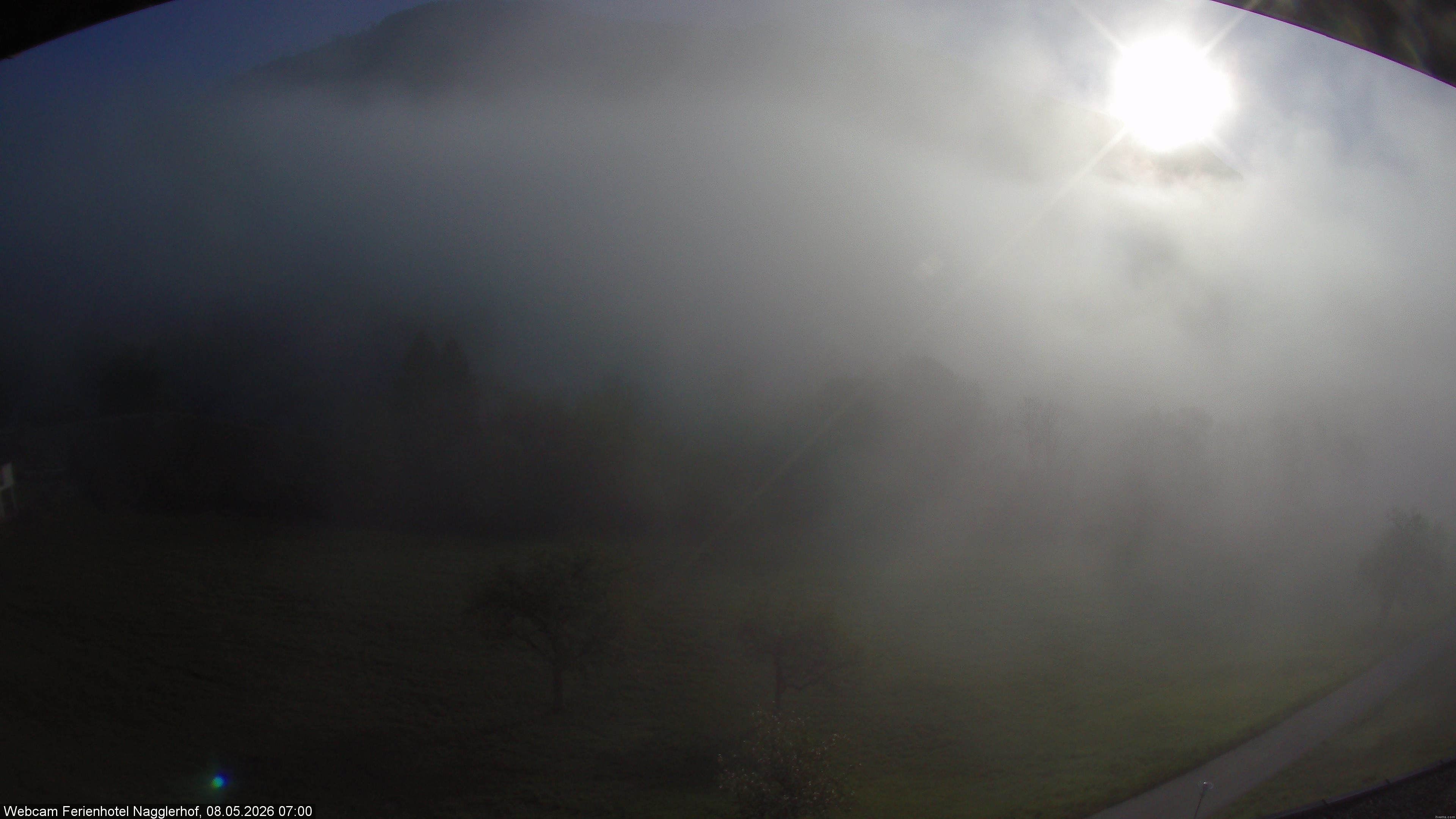 Archiv Foto Webcam Weißensee: Sicht vom Ferienhotel Nagglerhof