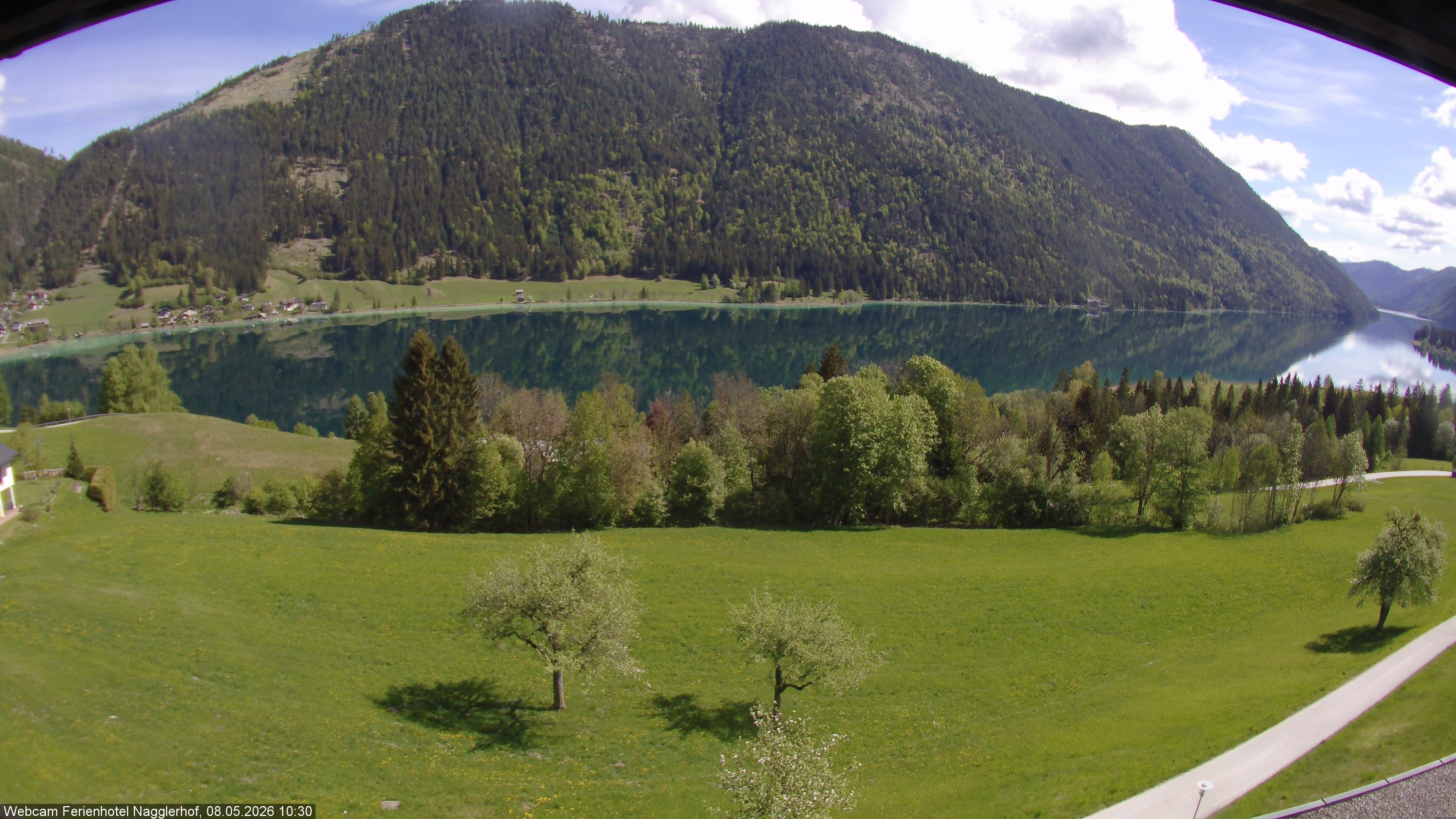 Archiv Foto Webcam Weißensee: Sicht vom Ferienhotel Nagglerhof