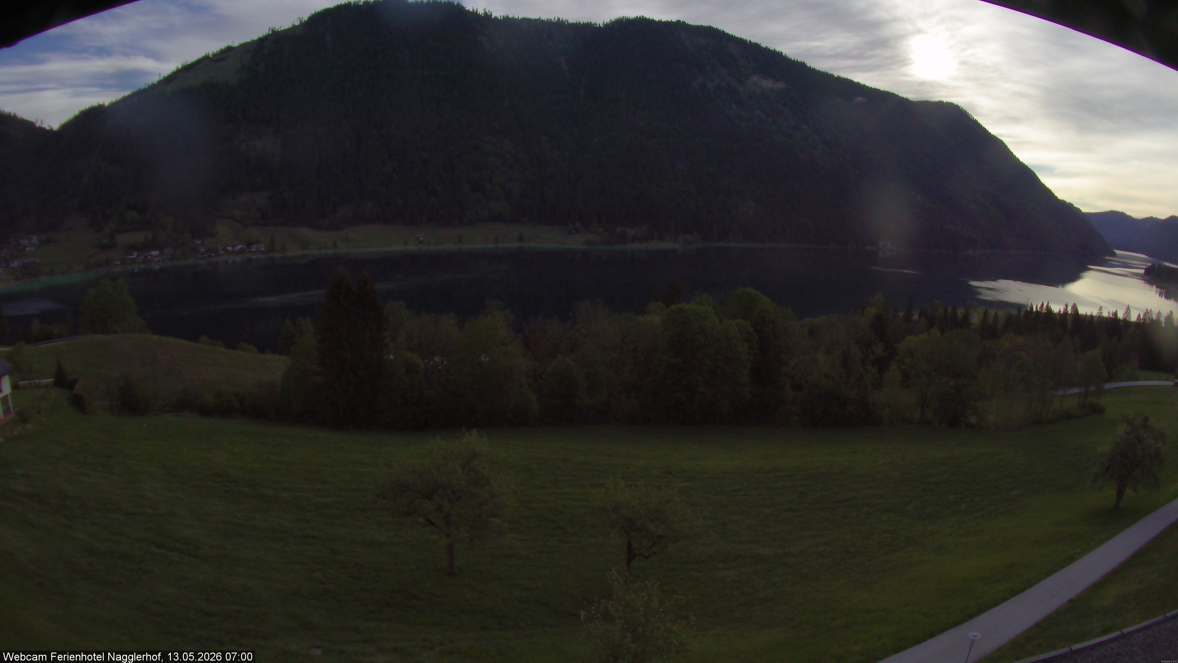 Archiv Foto Webcam Weißensee: Sicht vom Ferienhotel Nagglerhof