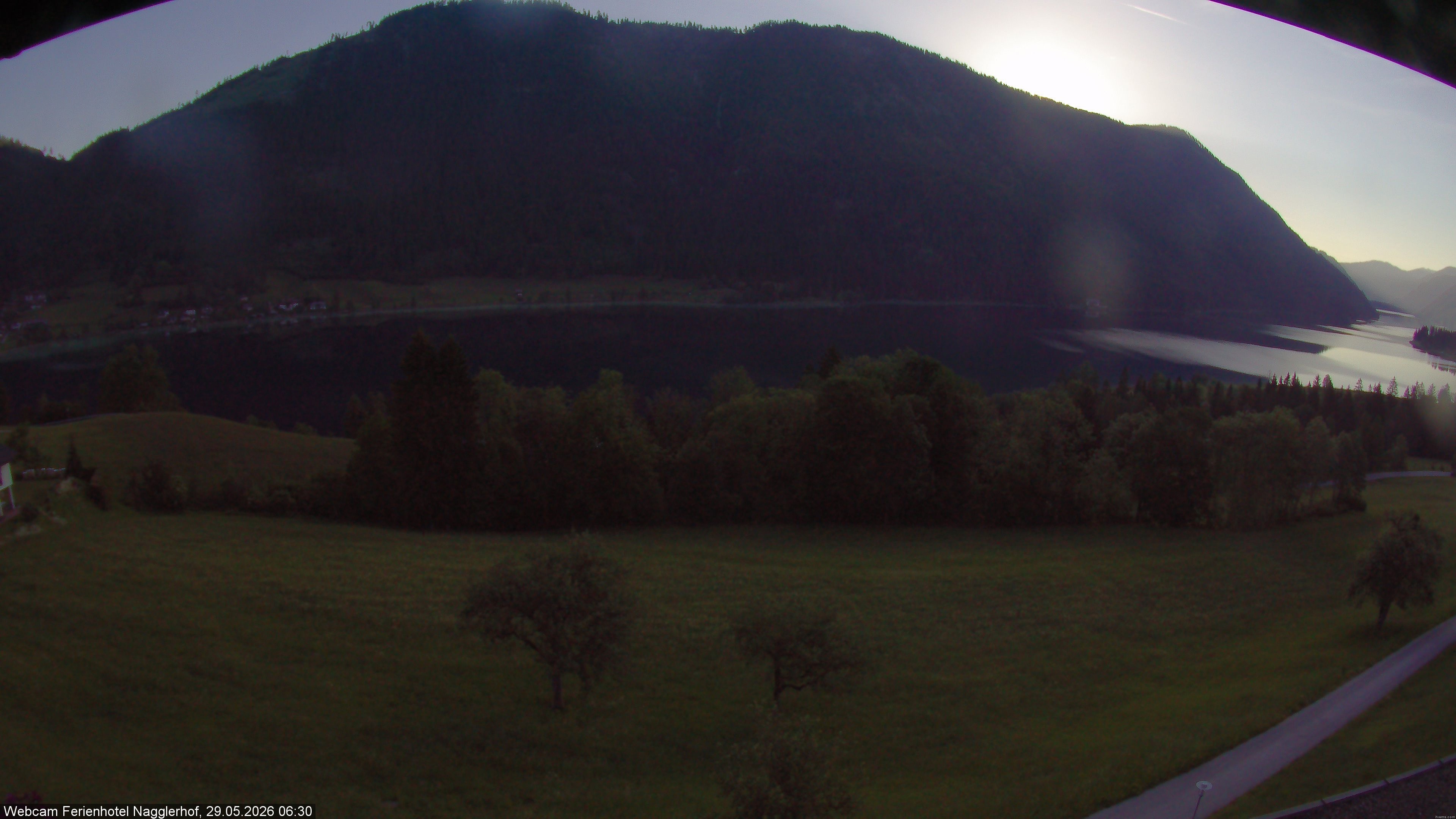 Archiv Foto Webcam Weißensee: Sicht vom Ferienhotel Nagglerhof