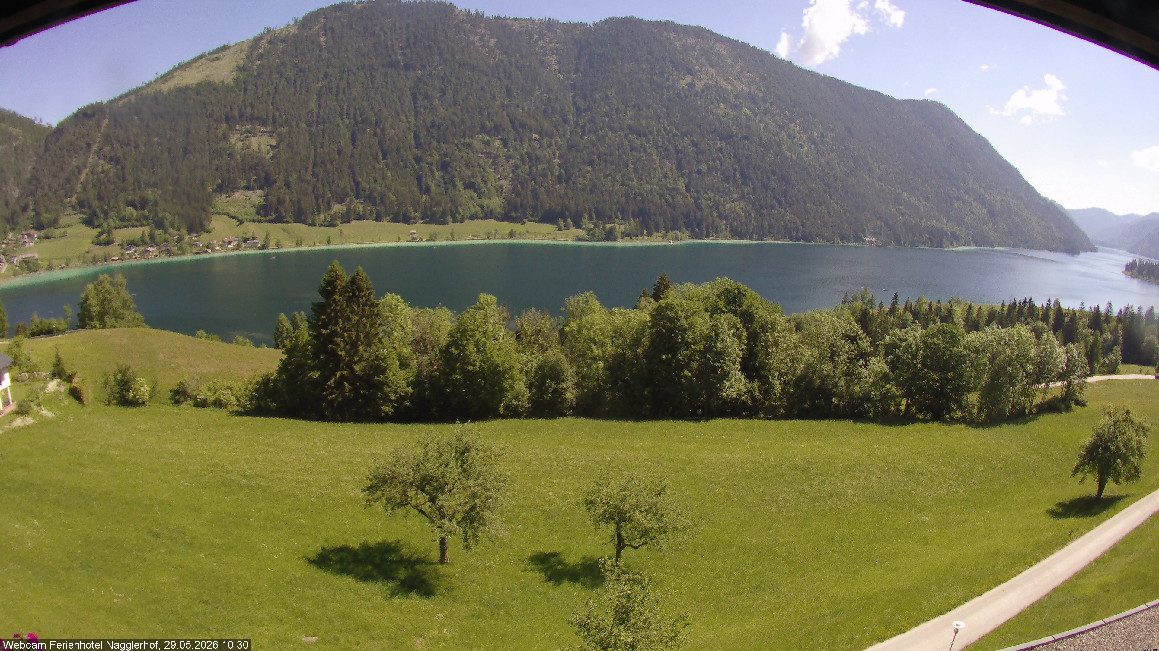 Archiv Foto Webcam Weißensee: Sicht vom Ferienhotel Nagglerhof