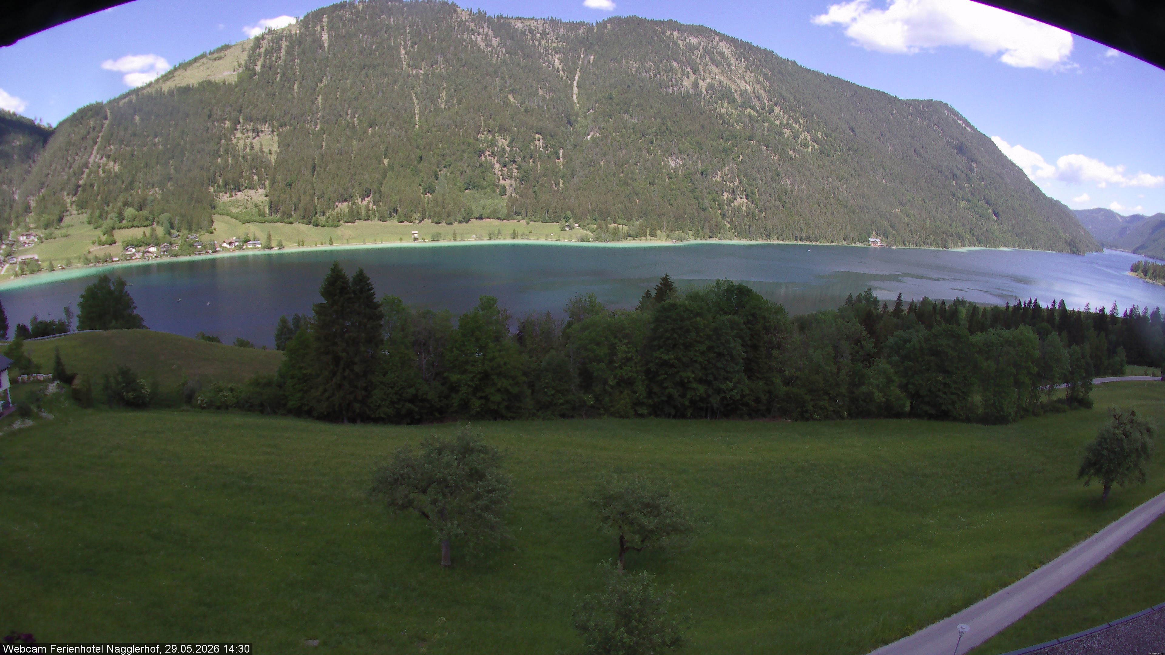 Archiv Foto Webcam Weißensee: Sicht vom Ferienhotel Nagglerhof