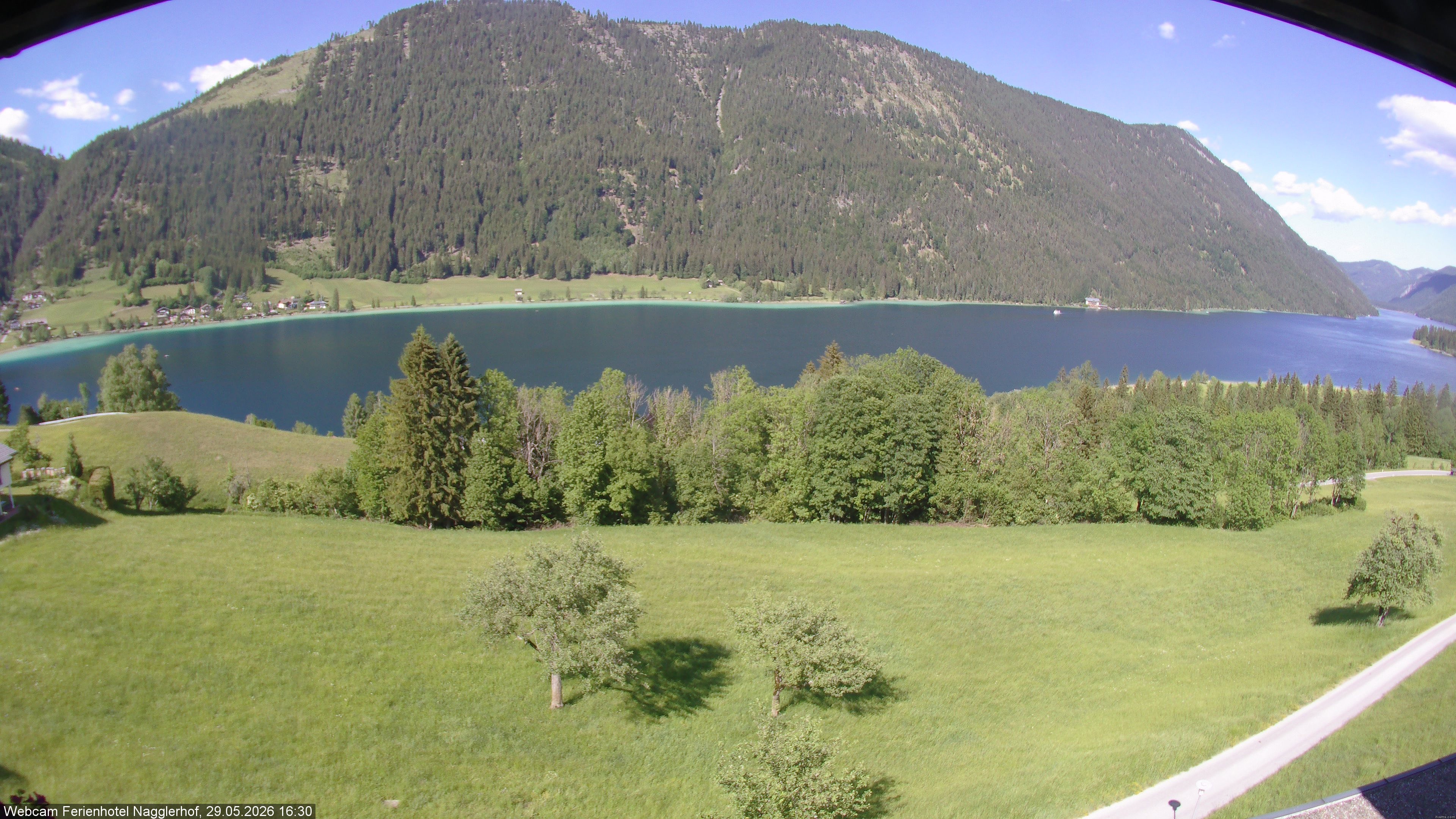 Archiv Foto Webcam Weißensee: Sicht vom Ferienhotel Nagglerhof