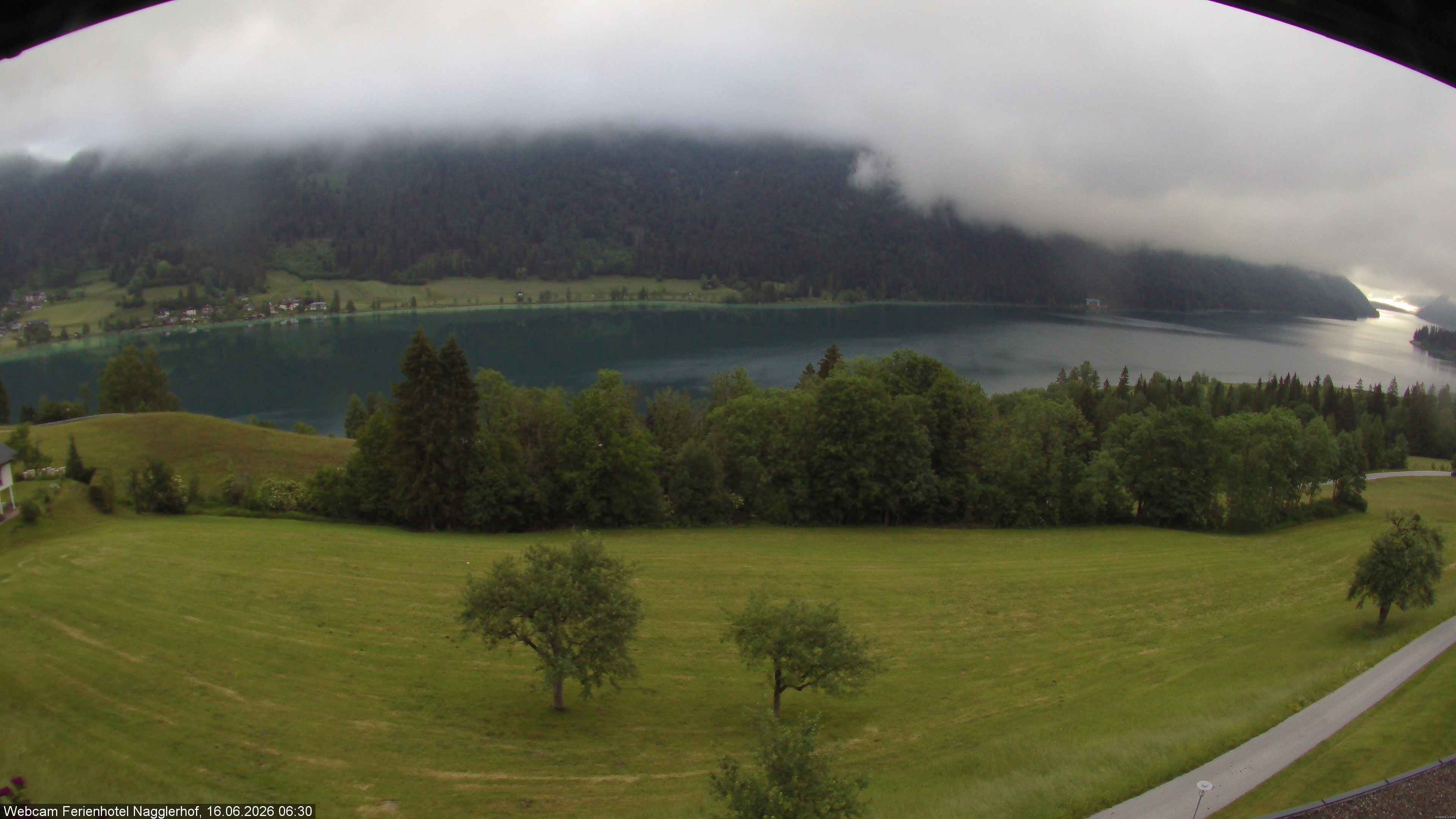 Archiv Foto Webcam Weißensee: Sicht vom Ferienhotel Nagglerhof