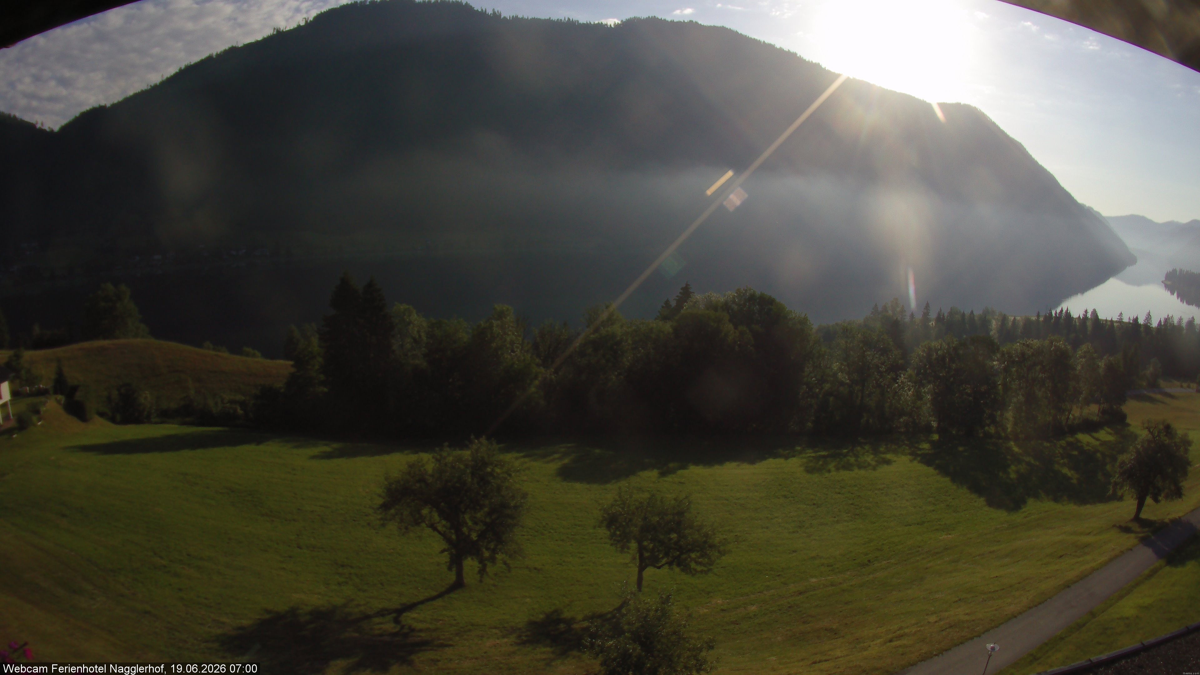 Archiv Foto Webcam Weißensee: Sicht vom Ferienhotel Nagglerhof
