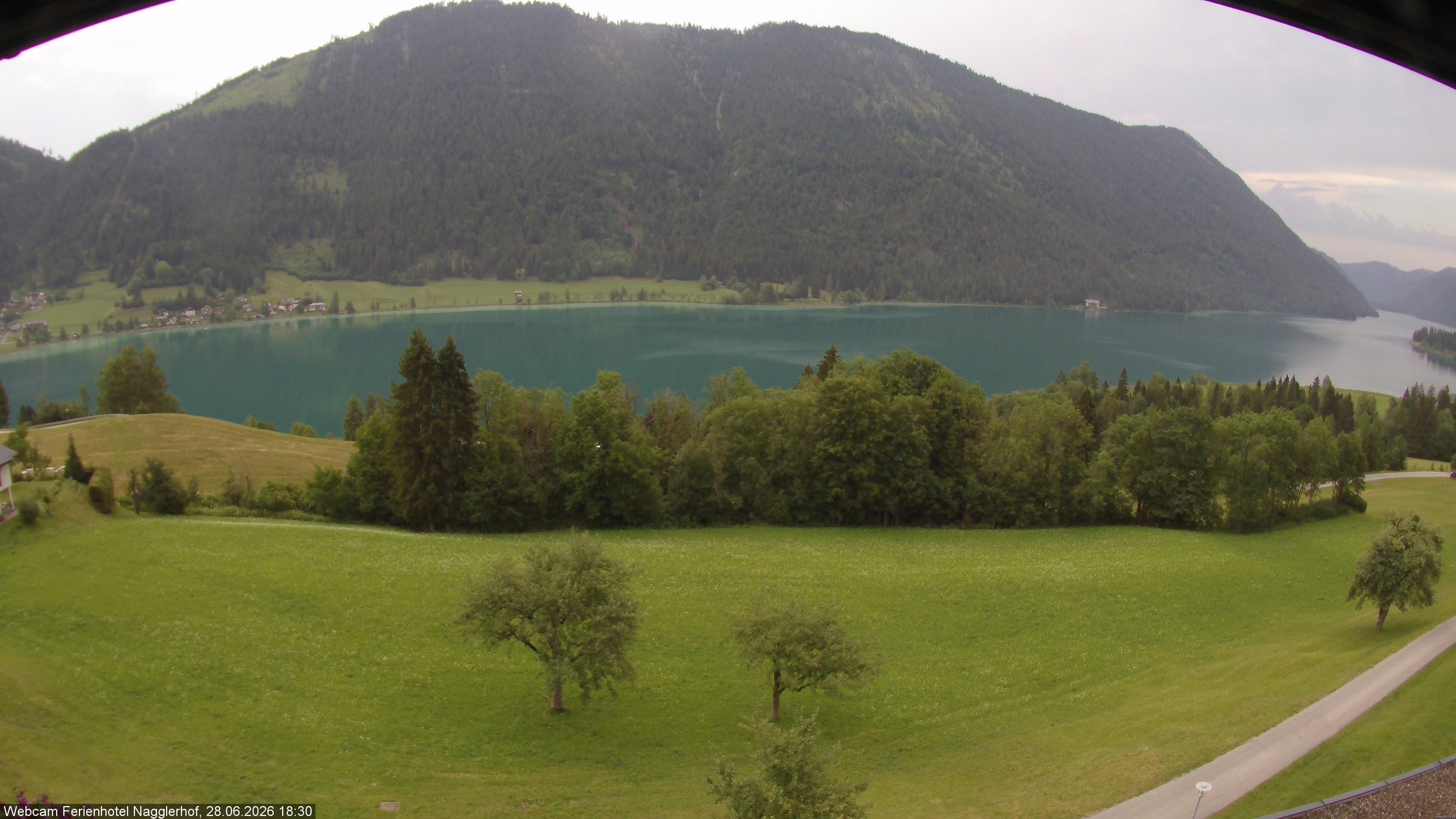 Archiv Foto Webcam Weißensee: Sicht vom Ferienhotel Nagglerhof