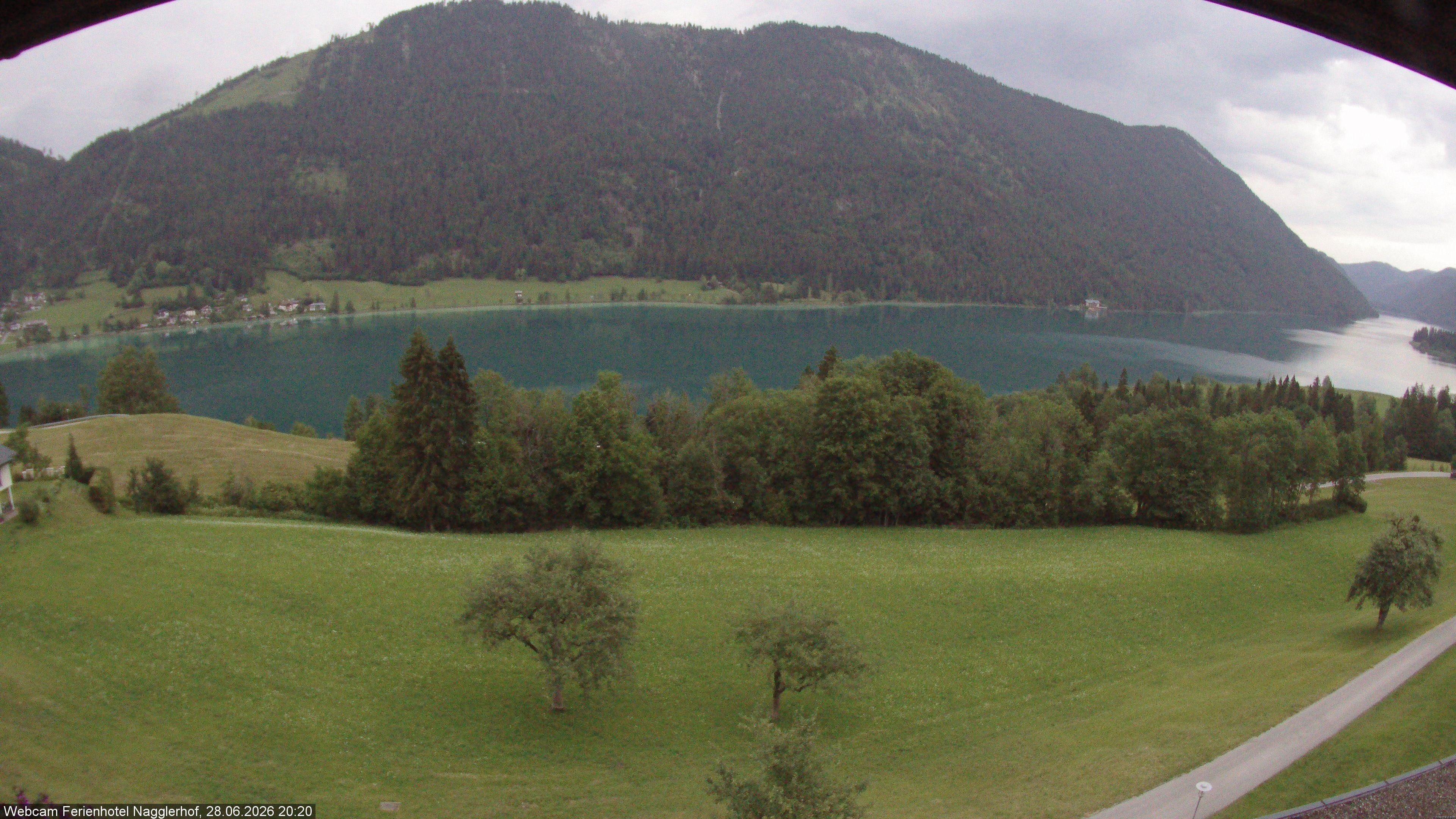 Archiv Foto Webcam Weißensee: Sicht vom Ferienhotel Nagglerhof