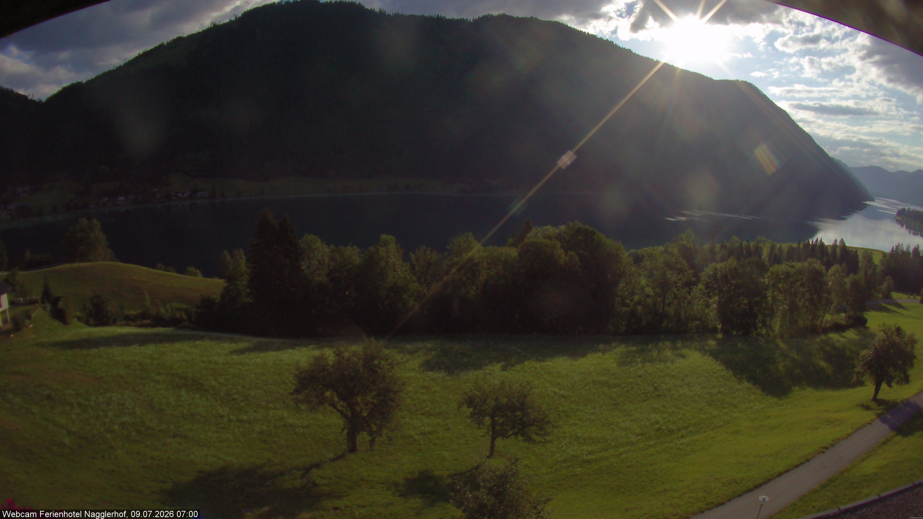 Archiv Foto Webcam Weißensee: Sicht vom Ferienhotel Nagglerhof