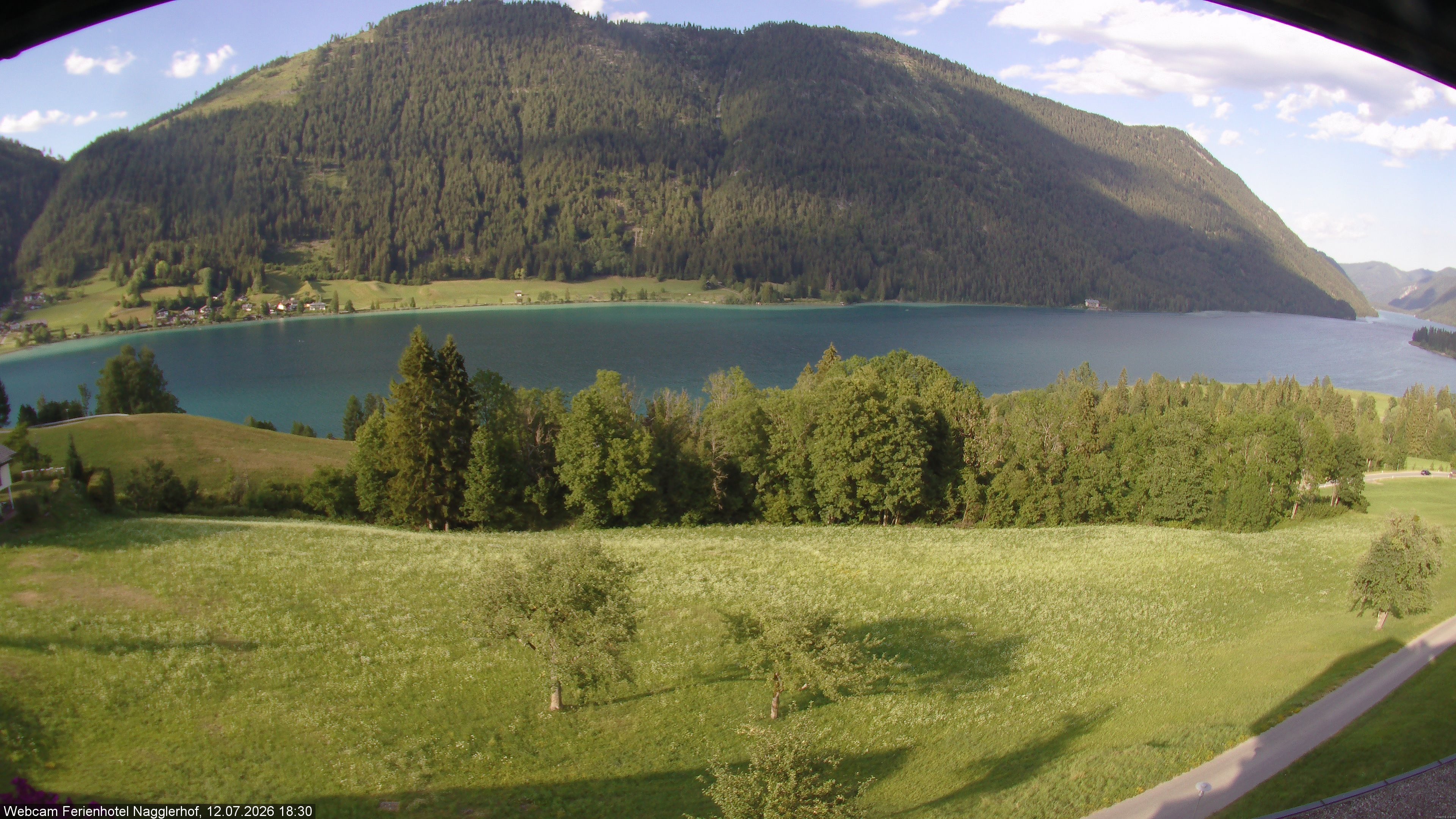 Archiv Foto Webcam Weißensee: Sicht vom Ferienhotel Nagglerhof