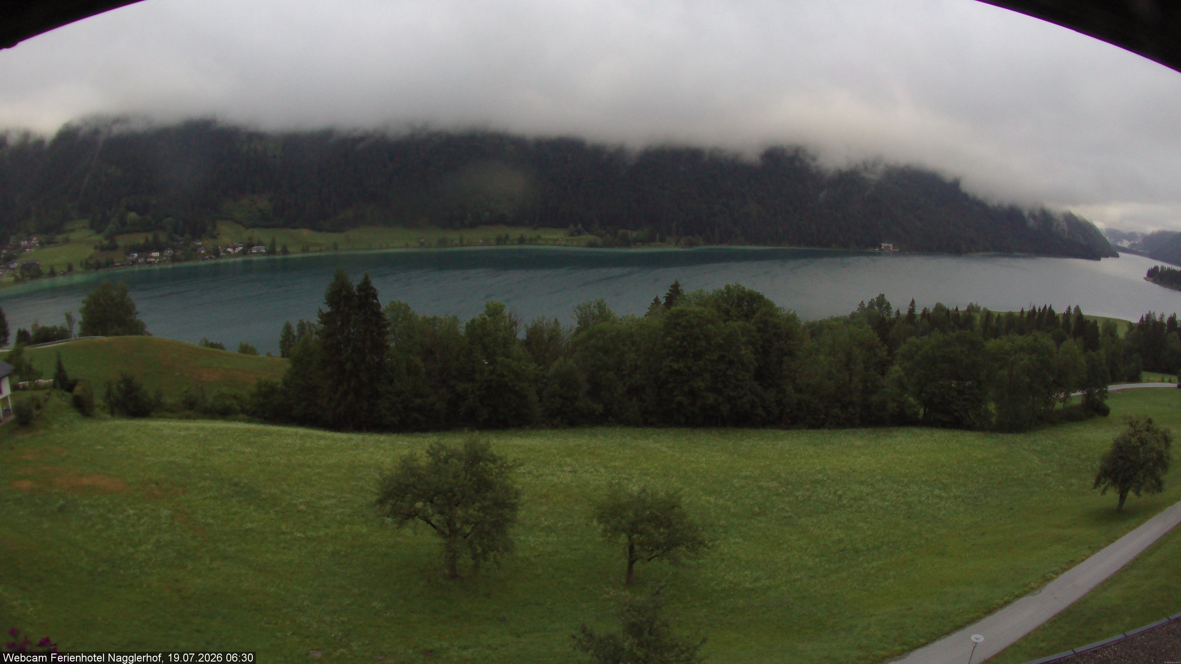 Archiv Foto Webcam Weißensee: Sicht vom Ferienhotel Nagglerhof