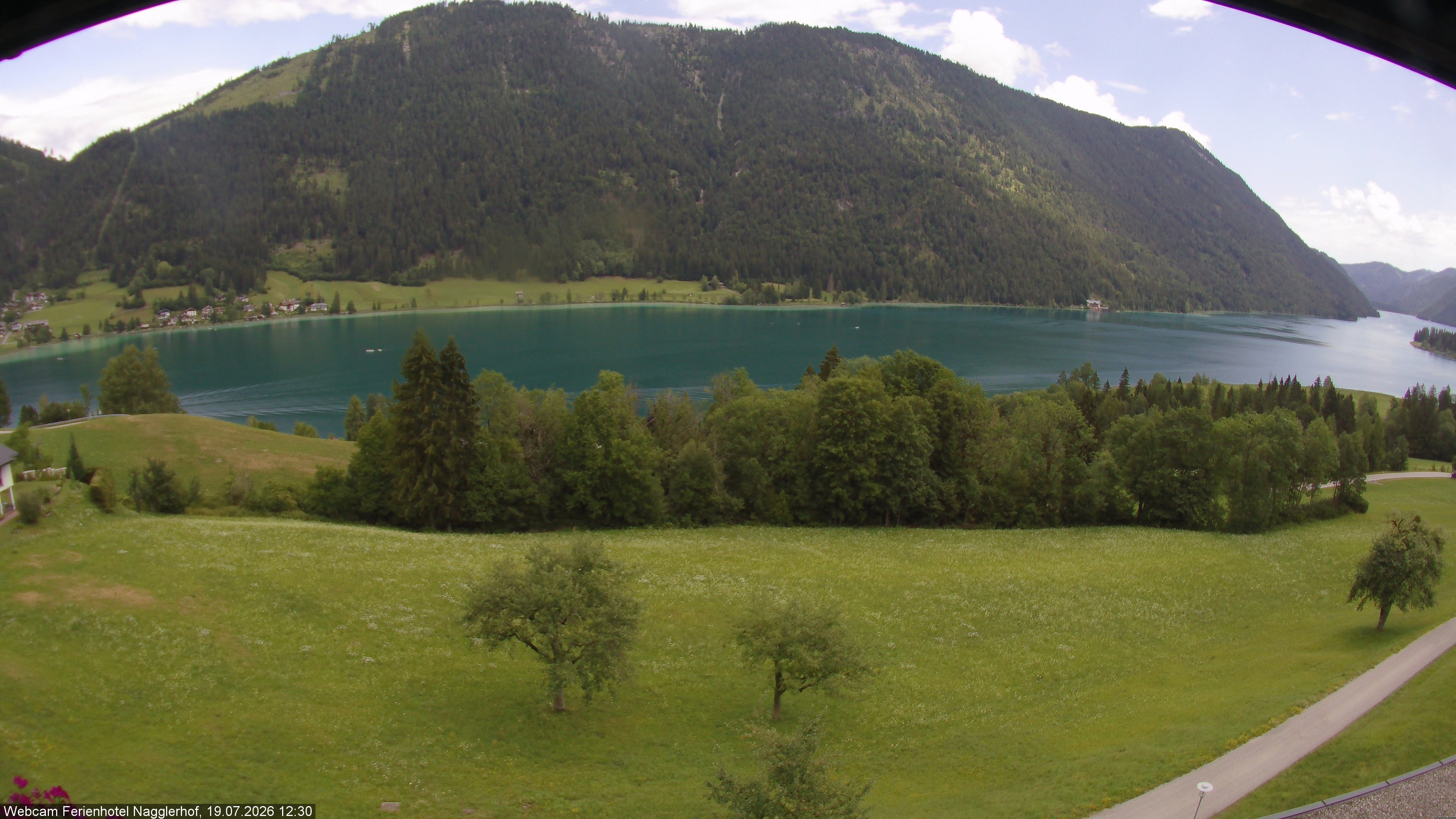 Archiv Foto Webcam Weißensee: Sicht vom Ferienhotel Nagglerhof