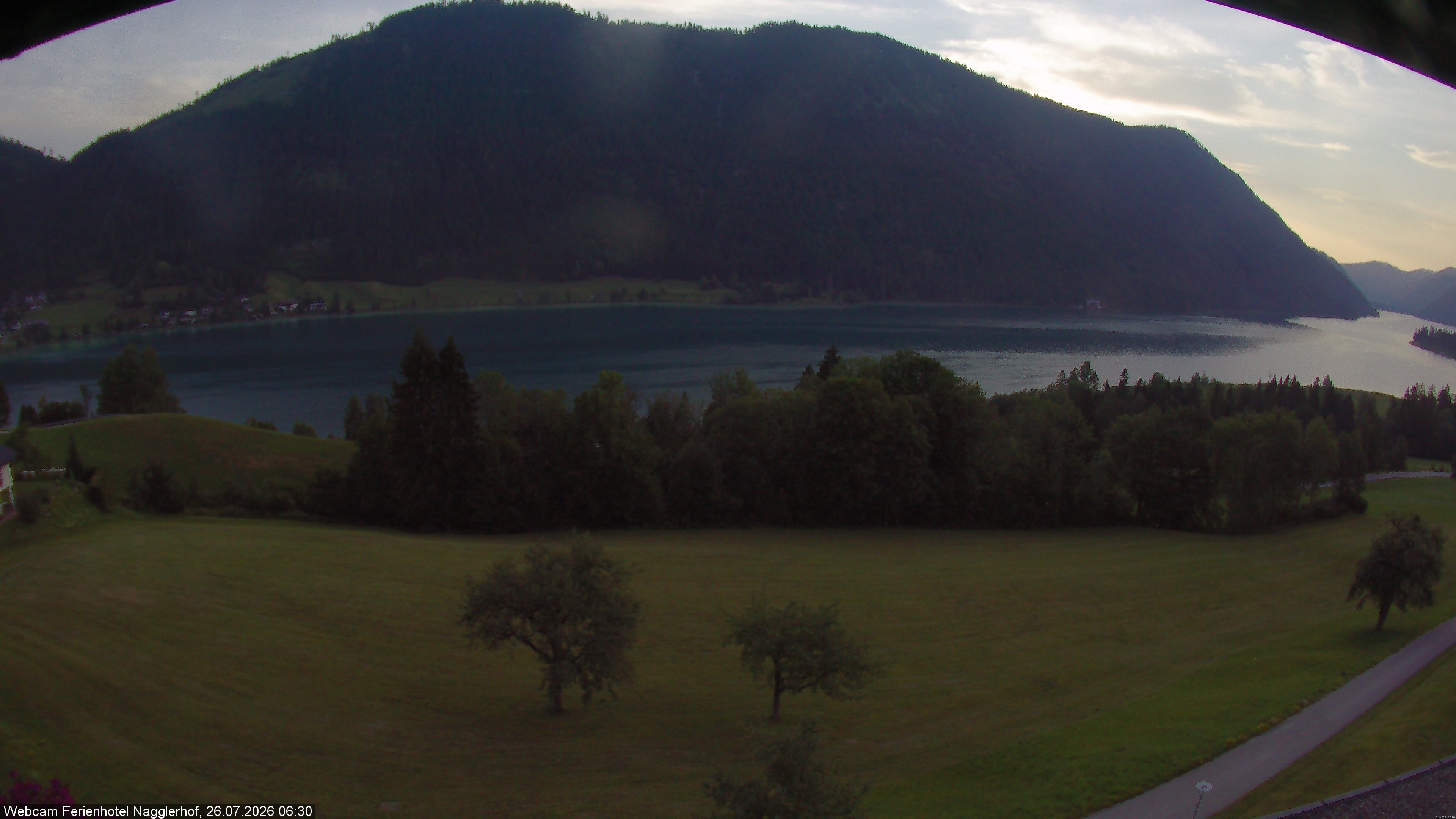 Archiv Foto Webcam Weißensee: Sicht vom Ferienhotel Nagglerhof
