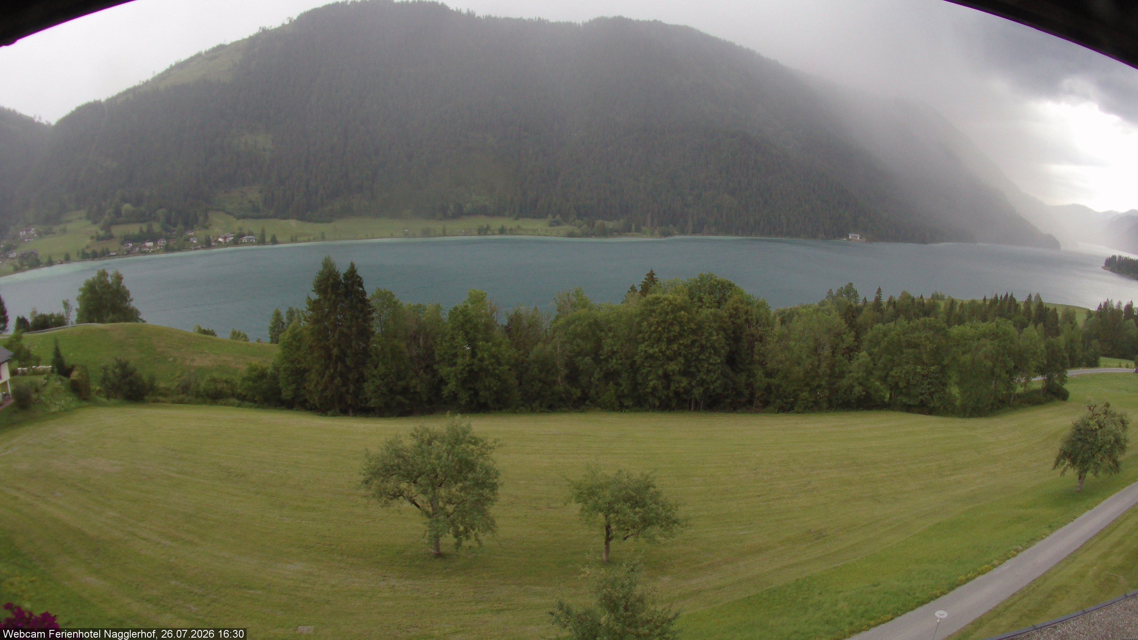Archiv Foto Webcam Weißensee: Sicht vom Ferienhotel Nagglerhof