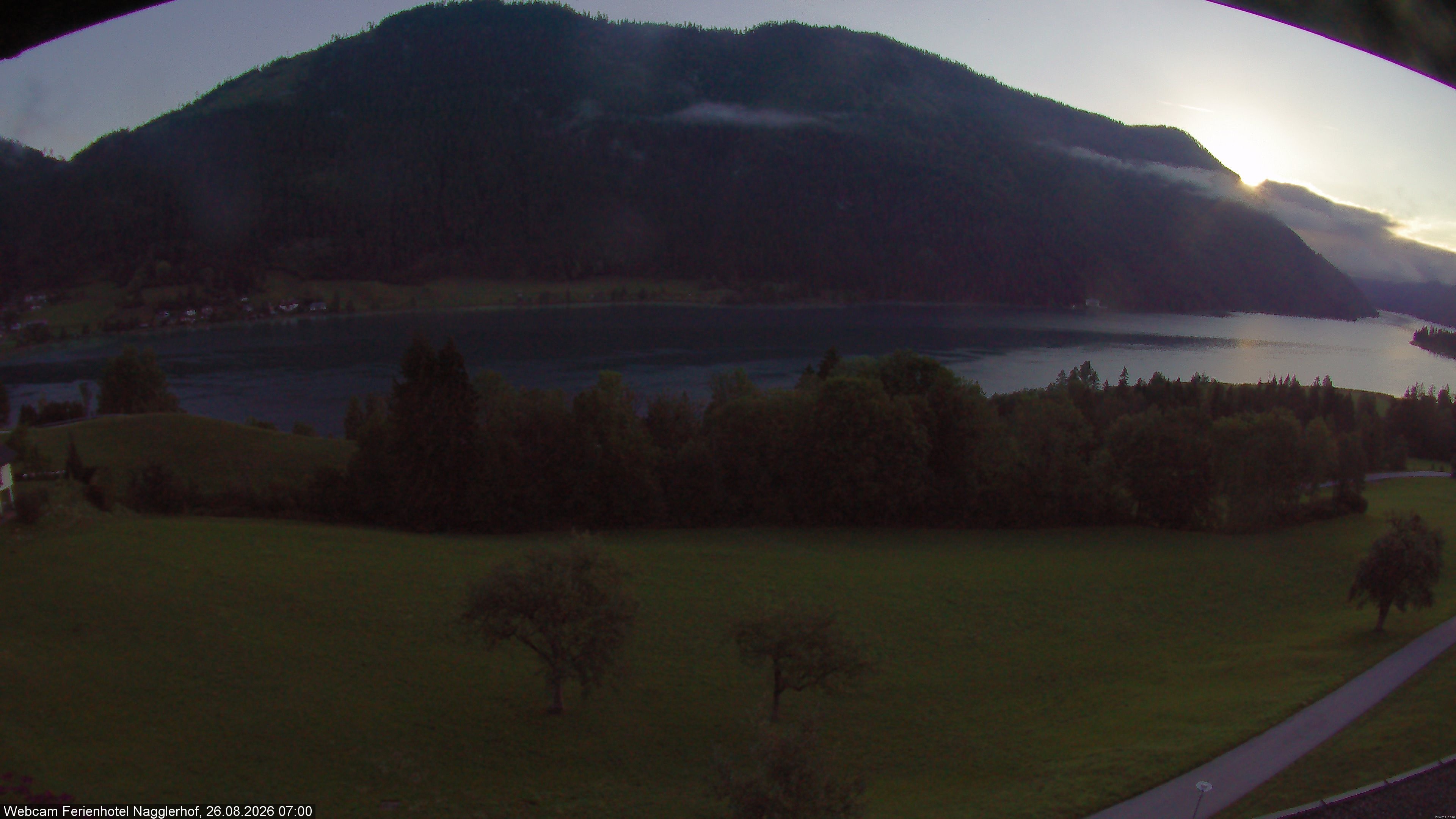 Archiv Foto Webcam Weißensee: Sicht vom Ferienhotel Nagglerhof