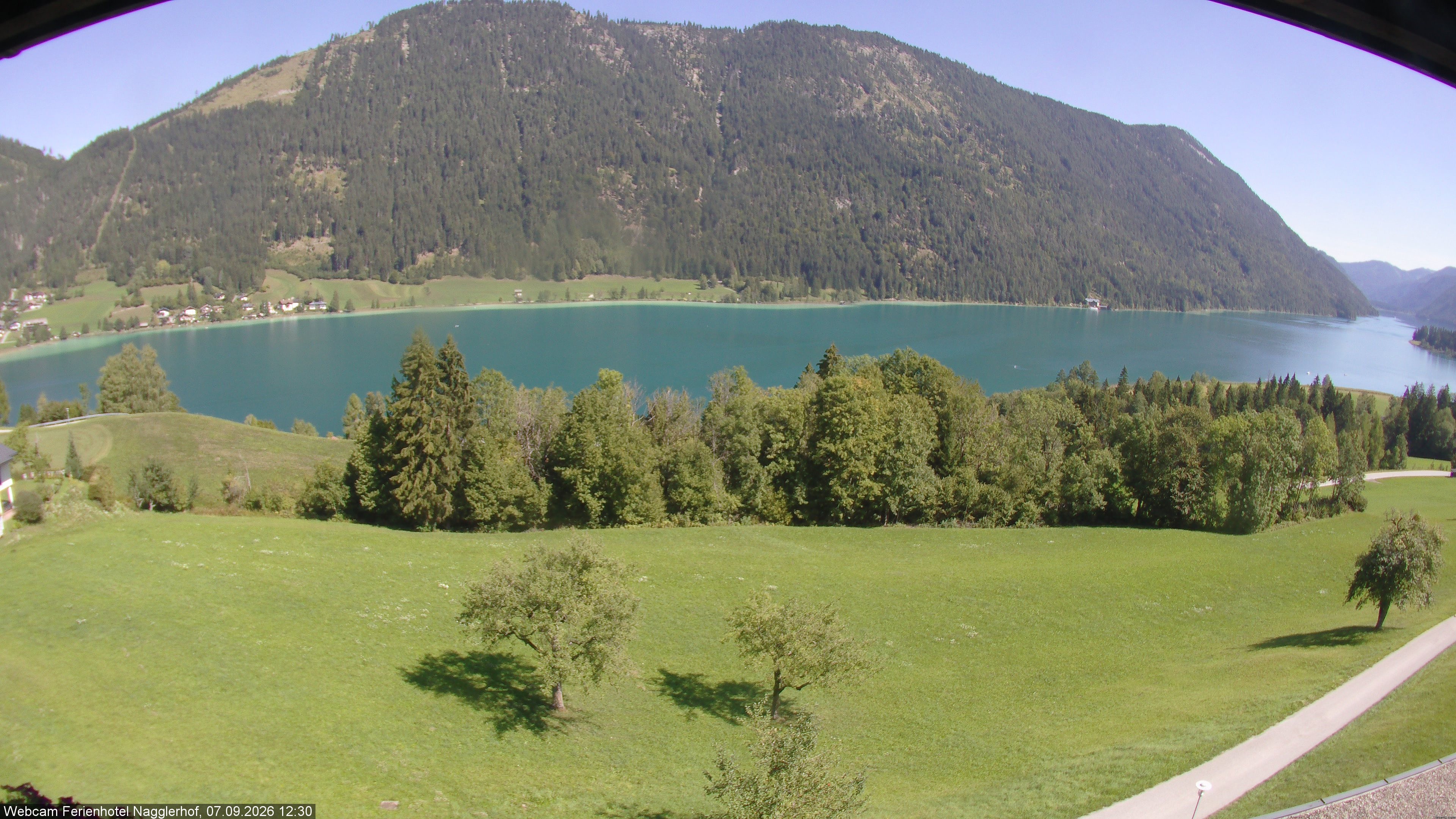 Archiv Foto Webcam Weißensee: Sicht vom Ferienhotel Nagglerhof